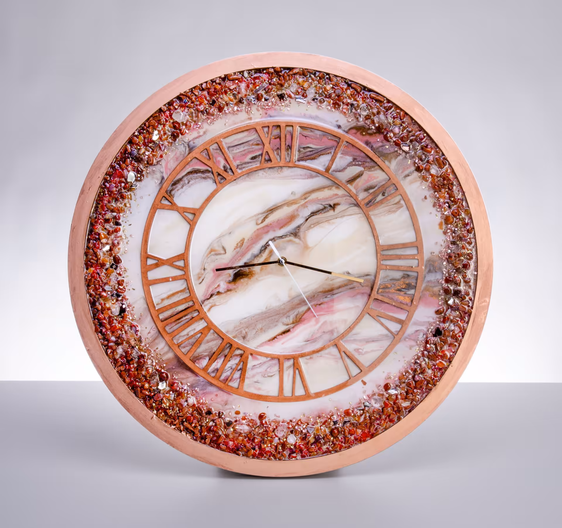 Часы настенные в розовых тонах, авторская ручная работа в технике Resin Art, глянцевое 3D покрытие, натуральный камень, Россия, 2021 г.