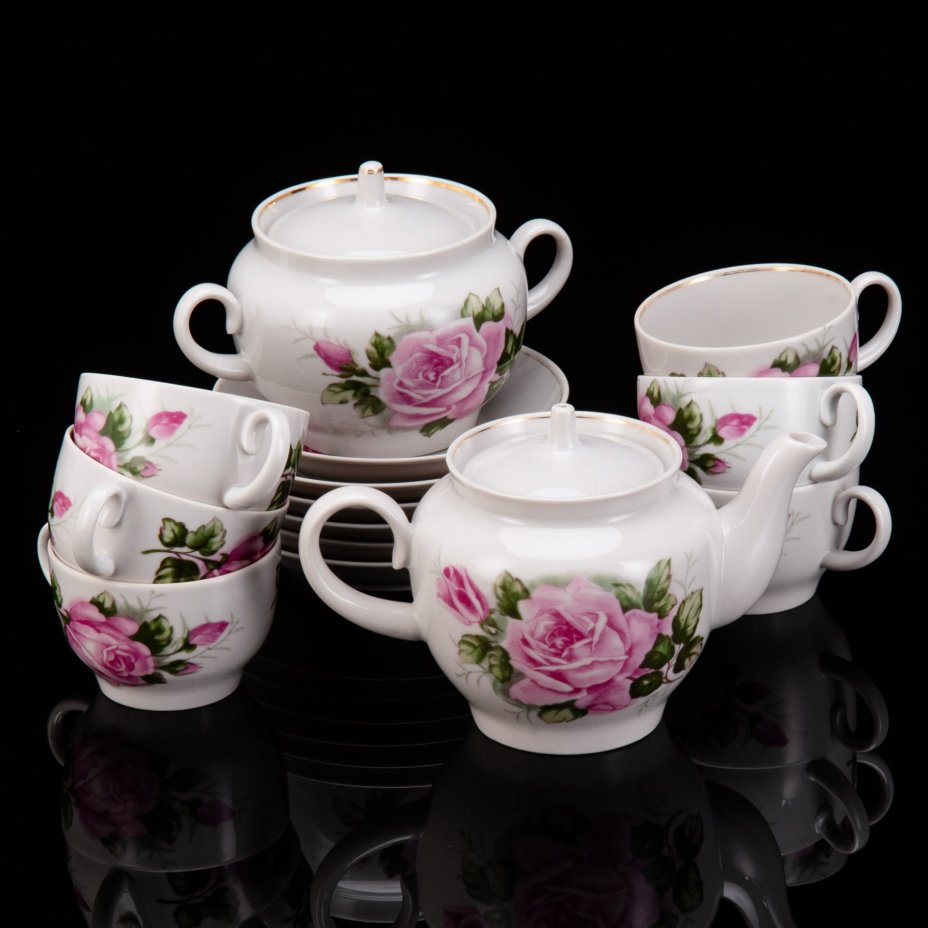 Сервиз чайный «Роза» на 6 персон (14 предметов), фарфор, деколь, золочение, Завод «Красный фарфорист» (Чудово, Грузинская фарфорово-фаянсовая фабрика), СССР, 1971-1991 гг.