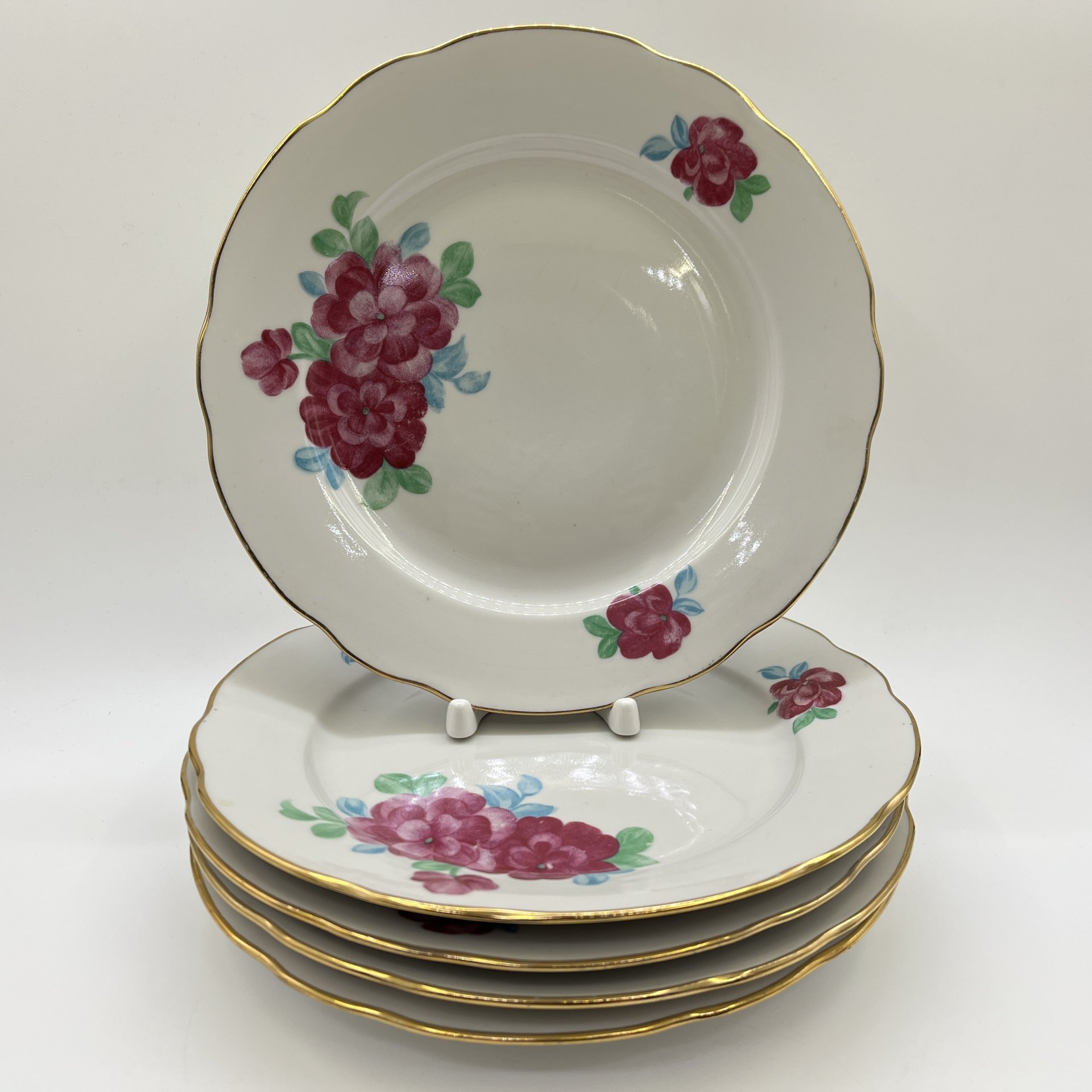 Набор обеденных тарелок с цветочным декором на 5 персон, фарфор, деколь, золочение, Дулевский фарфоровый завод (Дулёво), СССР, 1970-1991 гг.