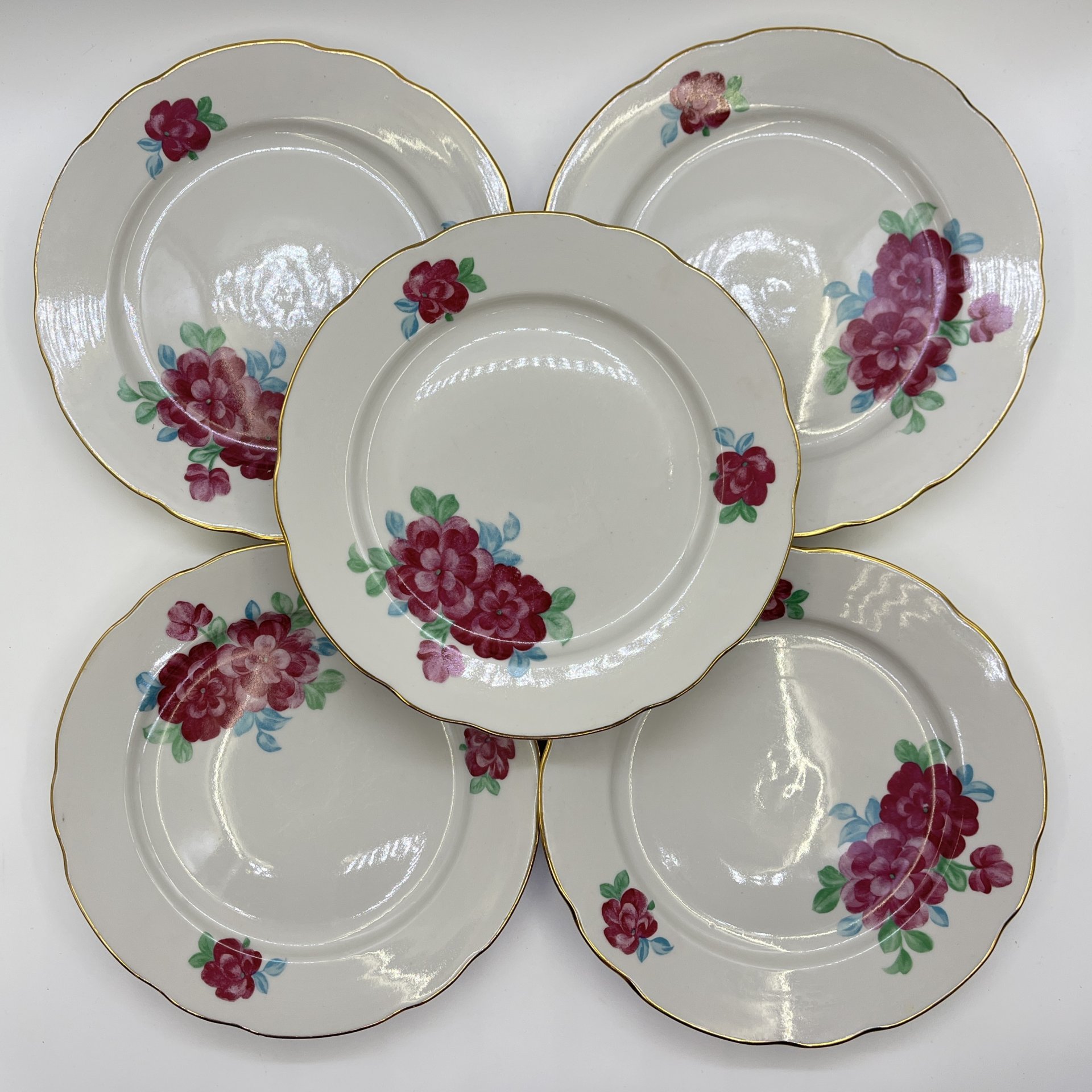 Набор обеденных тарелок с цветочным декором на 5 персон, фарфор, деколь, золочение, Дулевский фарфоровый завод (Дулёво), СССР, 1970-1991 гг.