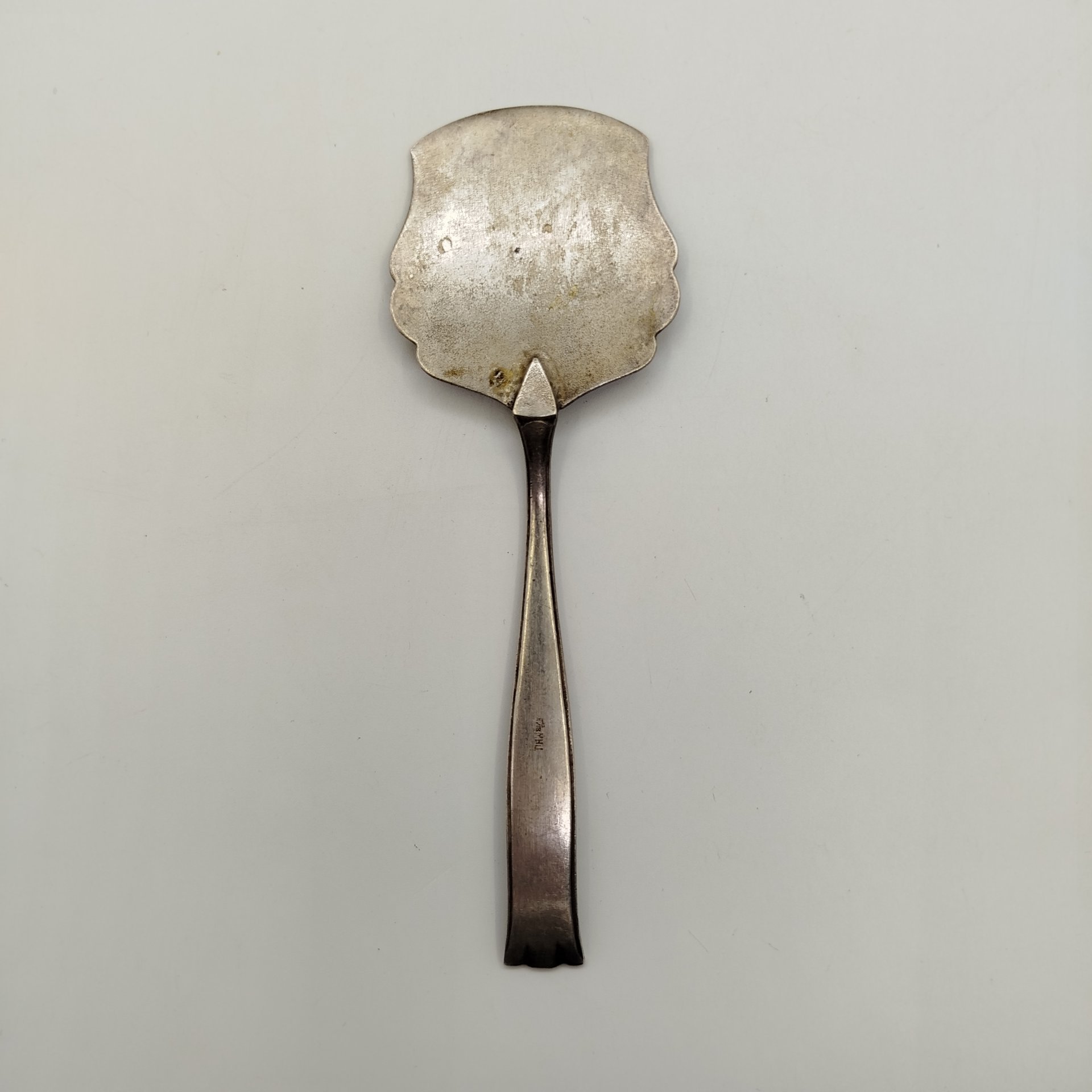 Лопатка сервировочная фигурной формы, мельхиор (медь-никель), Киевский завод столовых приборов и посуды им. Дзержинского (ЗiД, ЗиД), СССР, 1960-1980 гг., Киевский завод столовых приборов и посуды им. Дзержинского (ЗiД