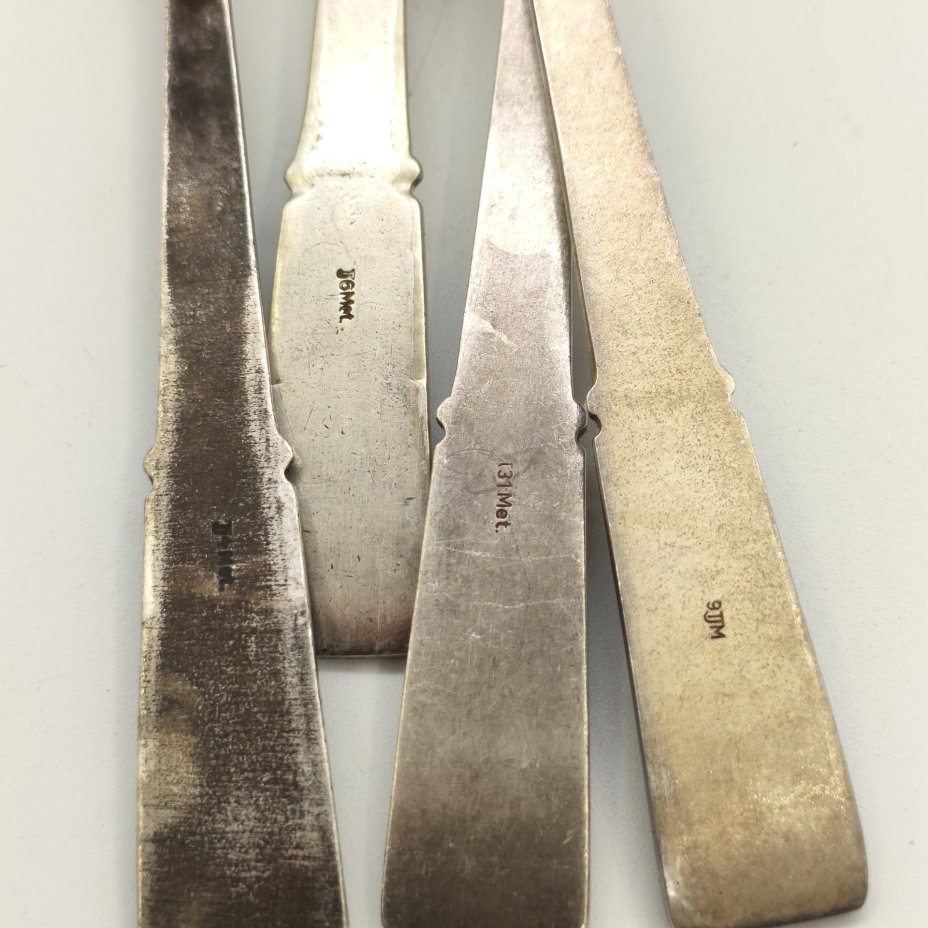 Набор из 4-х чайных ложек разных форм с растительным декором на черенках, мельхиор (медь-никель), Таллинский ювелирный завод, СССР, 1960-1990 гг.