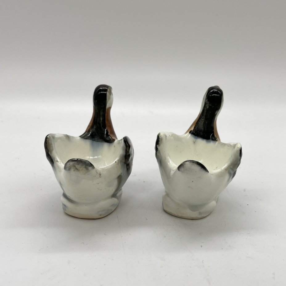 Пашотницы (солонки) парные в виде уточек, фаянс, роспись, Конаковский фаянсовый завод им. М.И. Калинина (ЗиК Конаково), СССР, 1950-1960 гг.