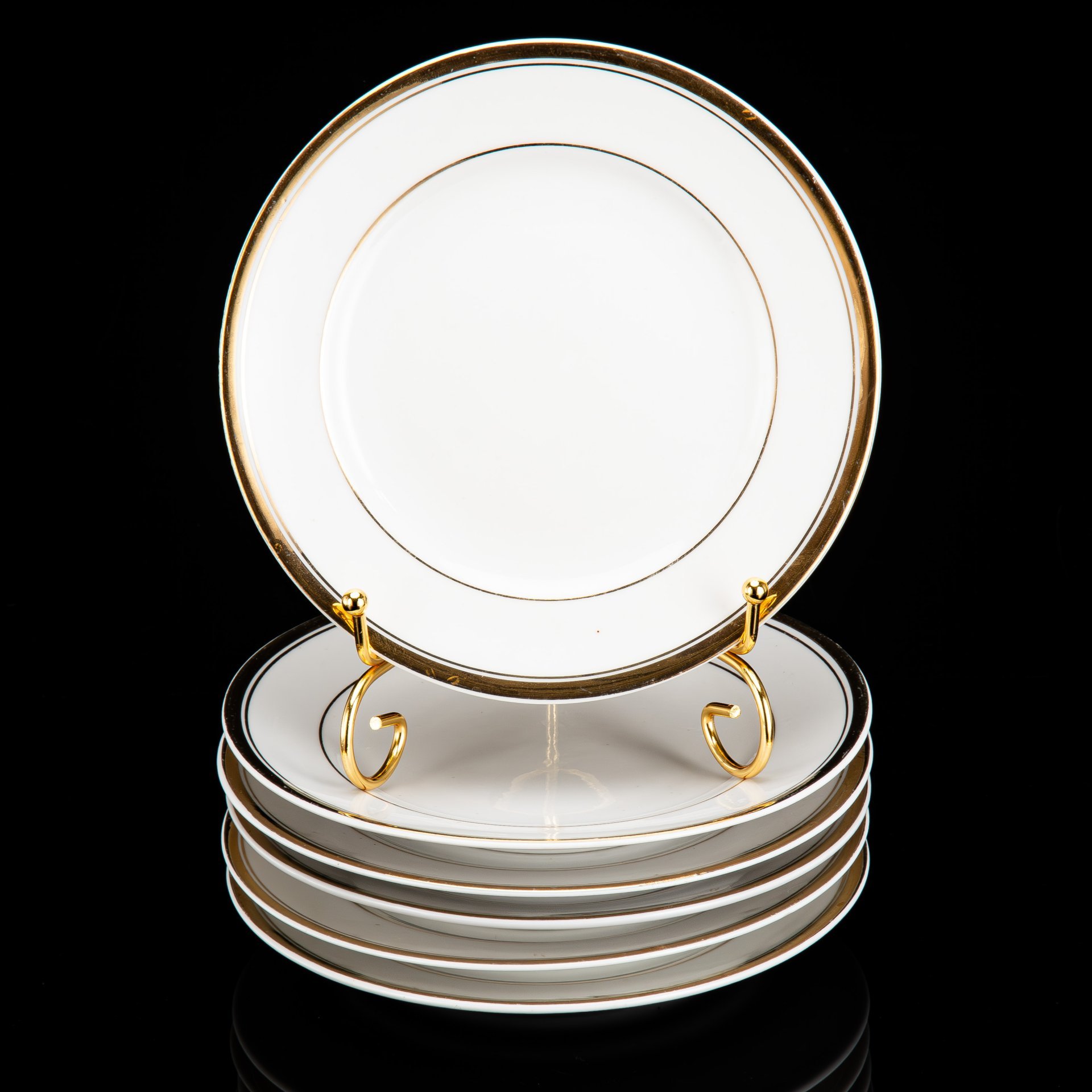 Набор из шести пирожковых тарелок с золотистым кантиком