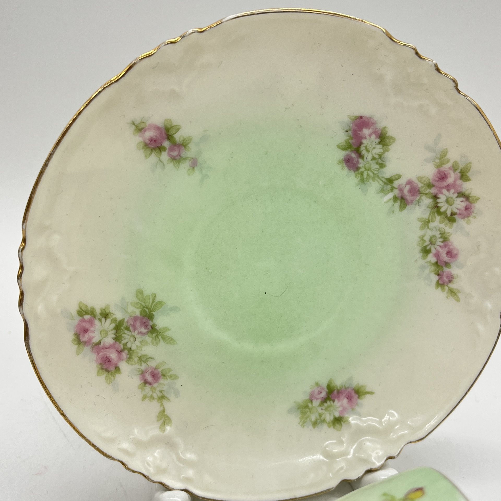Чайная пара с цветочным декором, фарфор, деколь, золочение, Limoges, Франция, 1900-1920 гг.