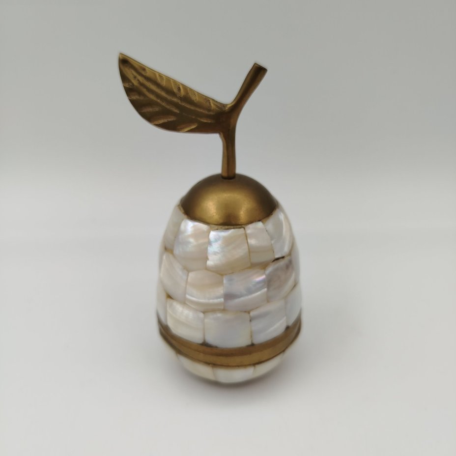 Шкатулка для украшений "Груша", латунь, перламутр, Индия, 1980-2000 гг.