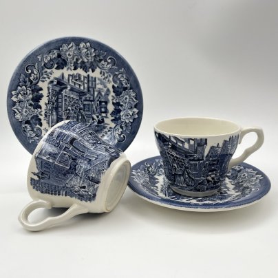 Набор из 2-х чайных пар "Old Curiosity Shop", серия "Диккенс", English Ironstone Tableware (EIT), фаянс, деколь, Великобритания, 1980-1990 гг.