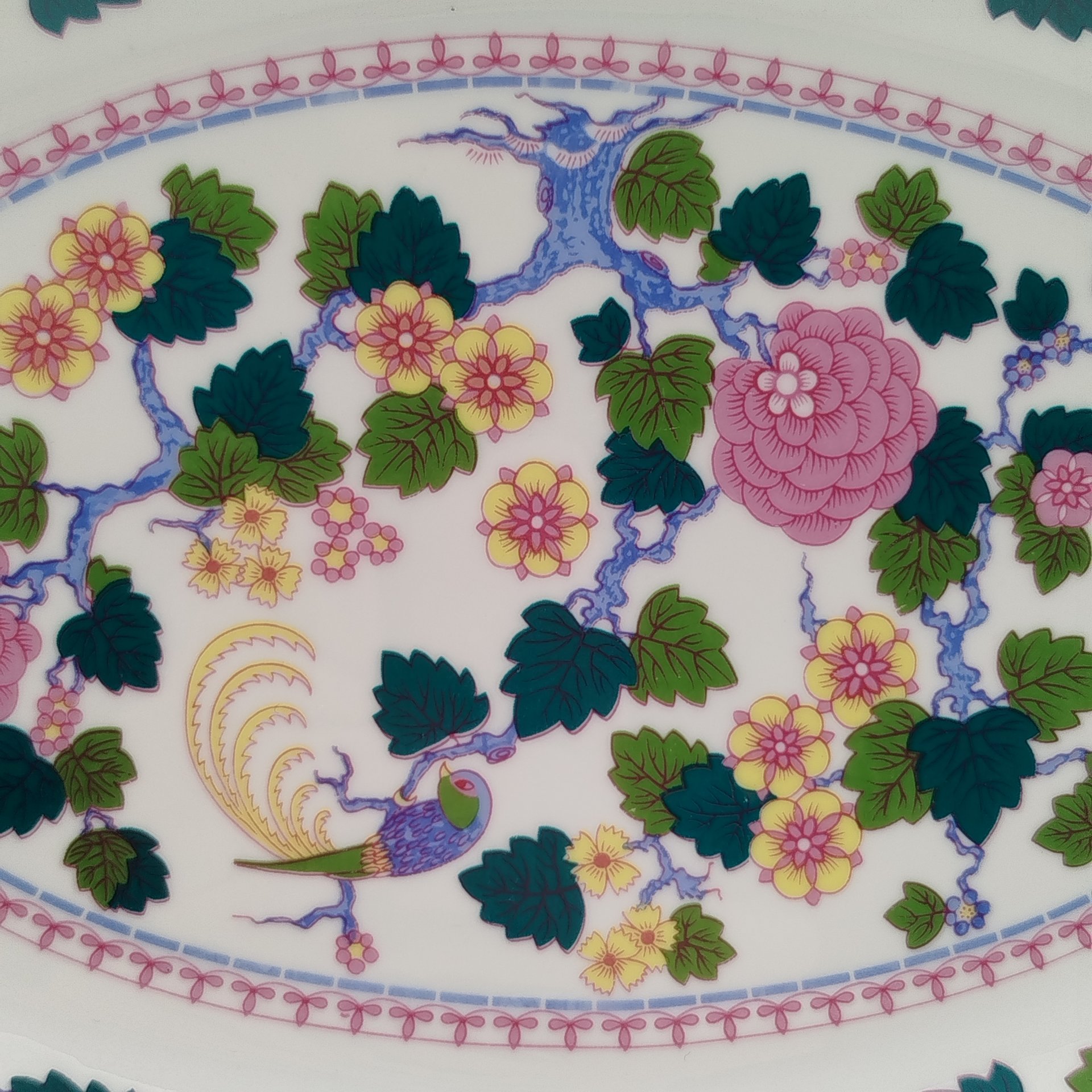 Блюдо овальной формы "Райские птицы", выполненное в восточном стиле, фарфор, деколь, Kahla, ГДР, 1968-1987 гг.