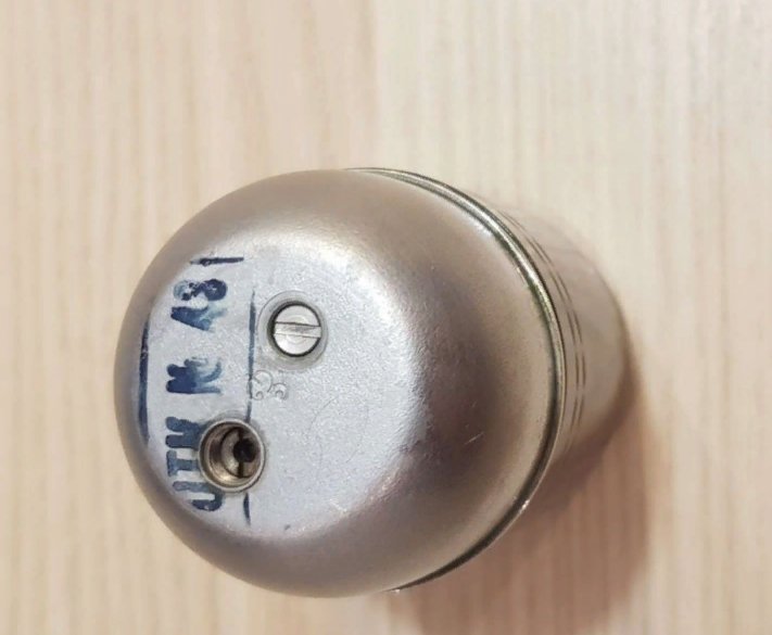 Зажигалка газовая