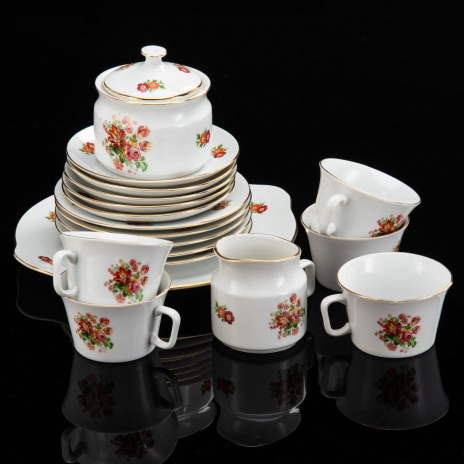 Набор чайный с цветочным декором на 5 персон (18 предметов), фарфор, деколь, золочение, Thun (Тун), Чехословакия, 1980-1993 гг.