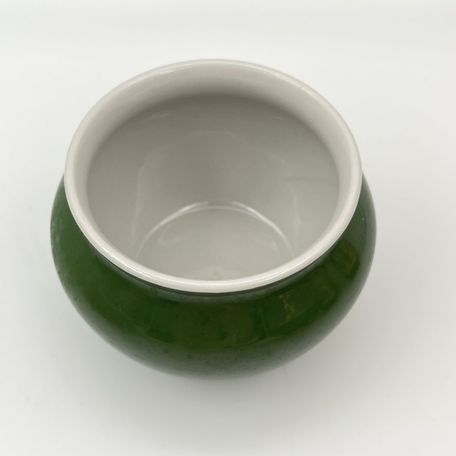 Горшочек зеленого цвета (для сметаны или соли), фарфор, крытье, Дмитровский фарфоровый завод (ДФЗ Вербилки), СССР, 1954-1965 гг.