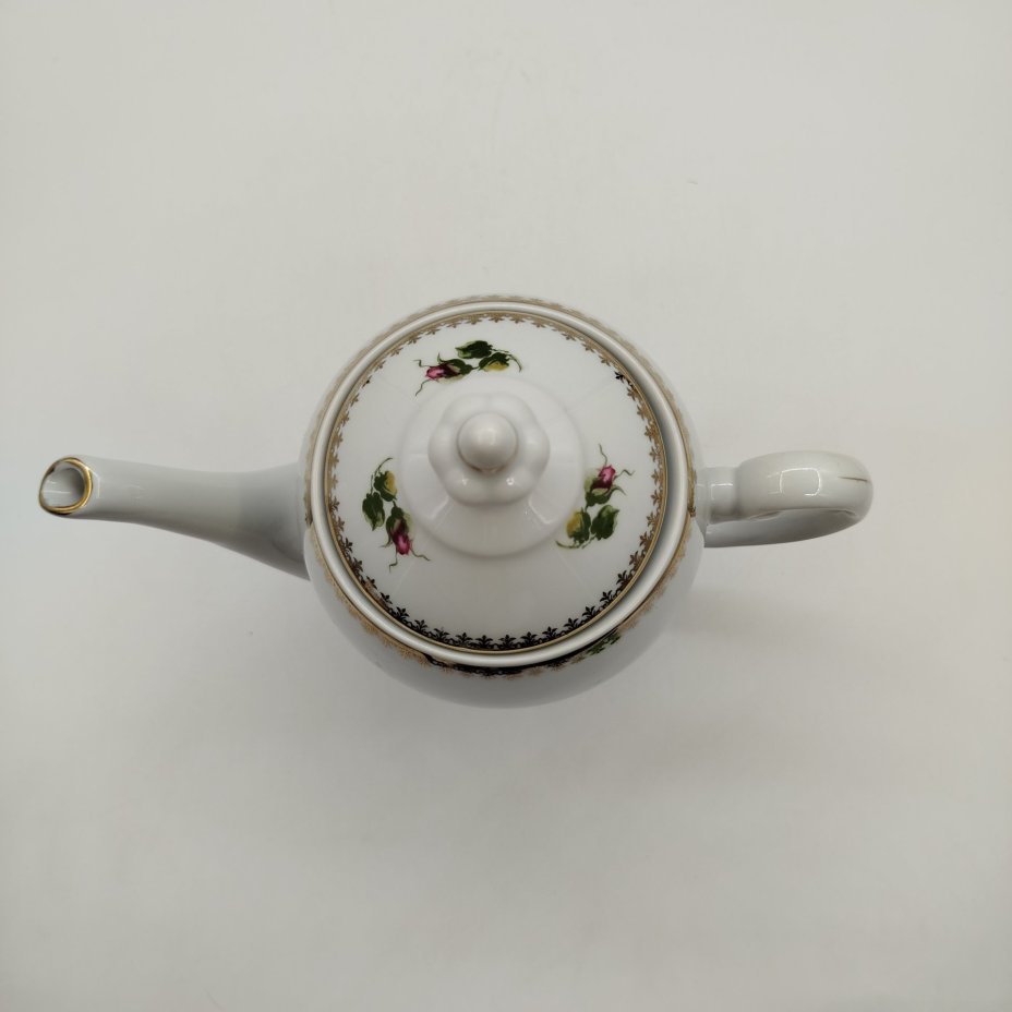 Кофейник с растительным декором, фарфор, деколь, золочение, Wloclawek (Влоцлавская фаянсовая фабрика), Польша, 1956-1990 гг.