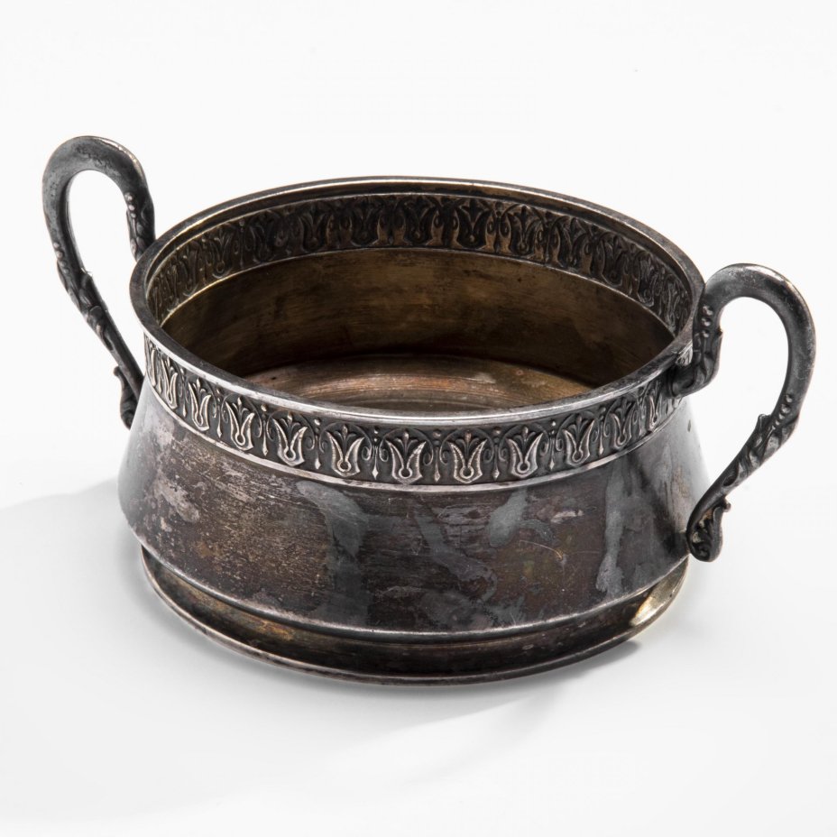 Сахарница, декорированная орнаментальным пояском и фигурными ручками, мастер-монограммист "ПА", серебро 84 пр., Российская империя, 1908-1917 гг.