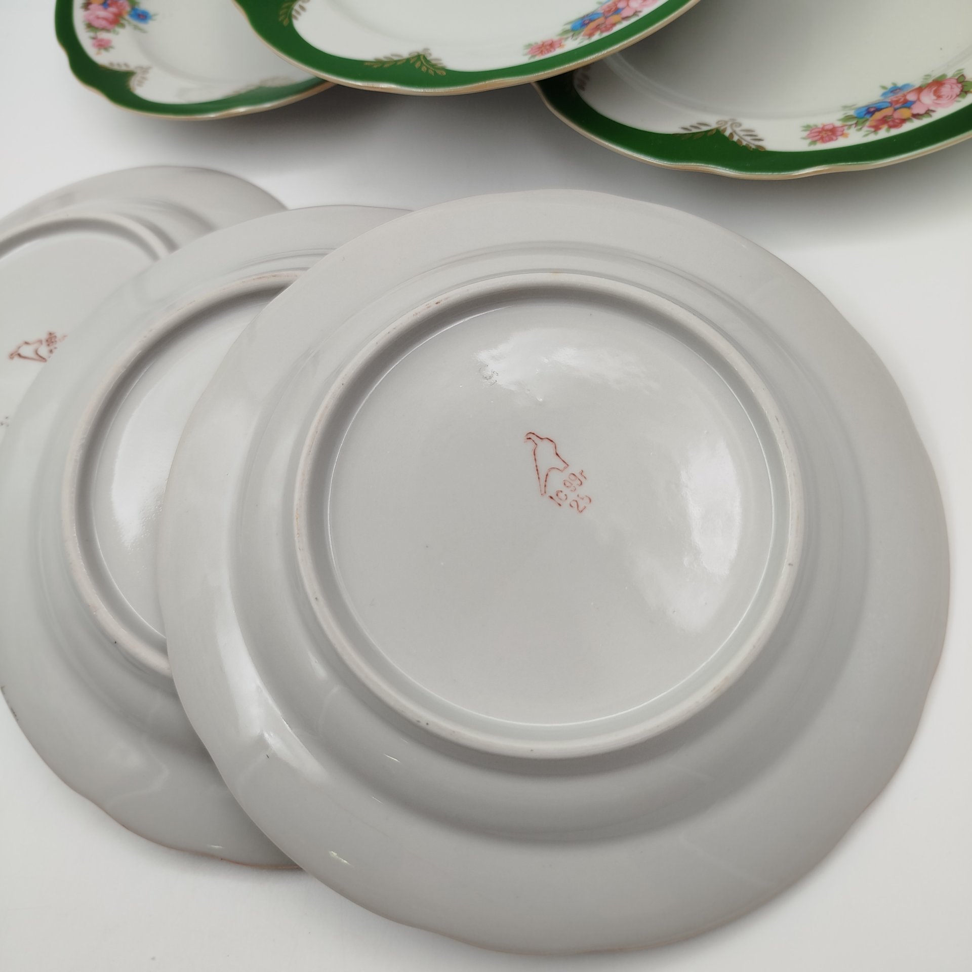 Набор из 6-пирожковых тарелок, из сервиза "Воспоминание", фарфор, деколь, золочение, Дулевский фарфоровый завод (Дулёво), Российская Федерация, 1999 г.