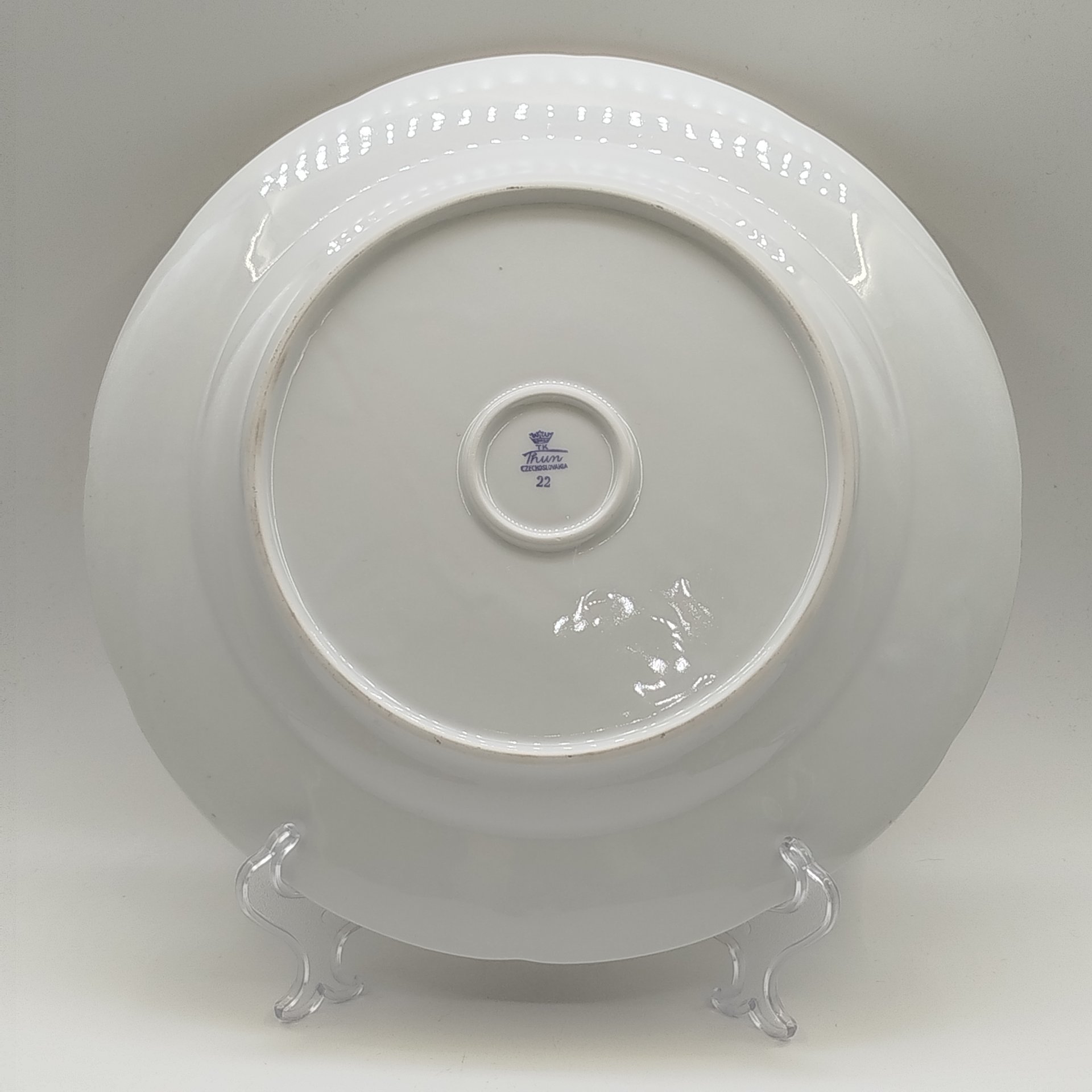 Блюдо сервировочное "Мадонна", фарфор, деколь, золочение, Thun (Тун), Чехословакия, 1970-1990 гг.