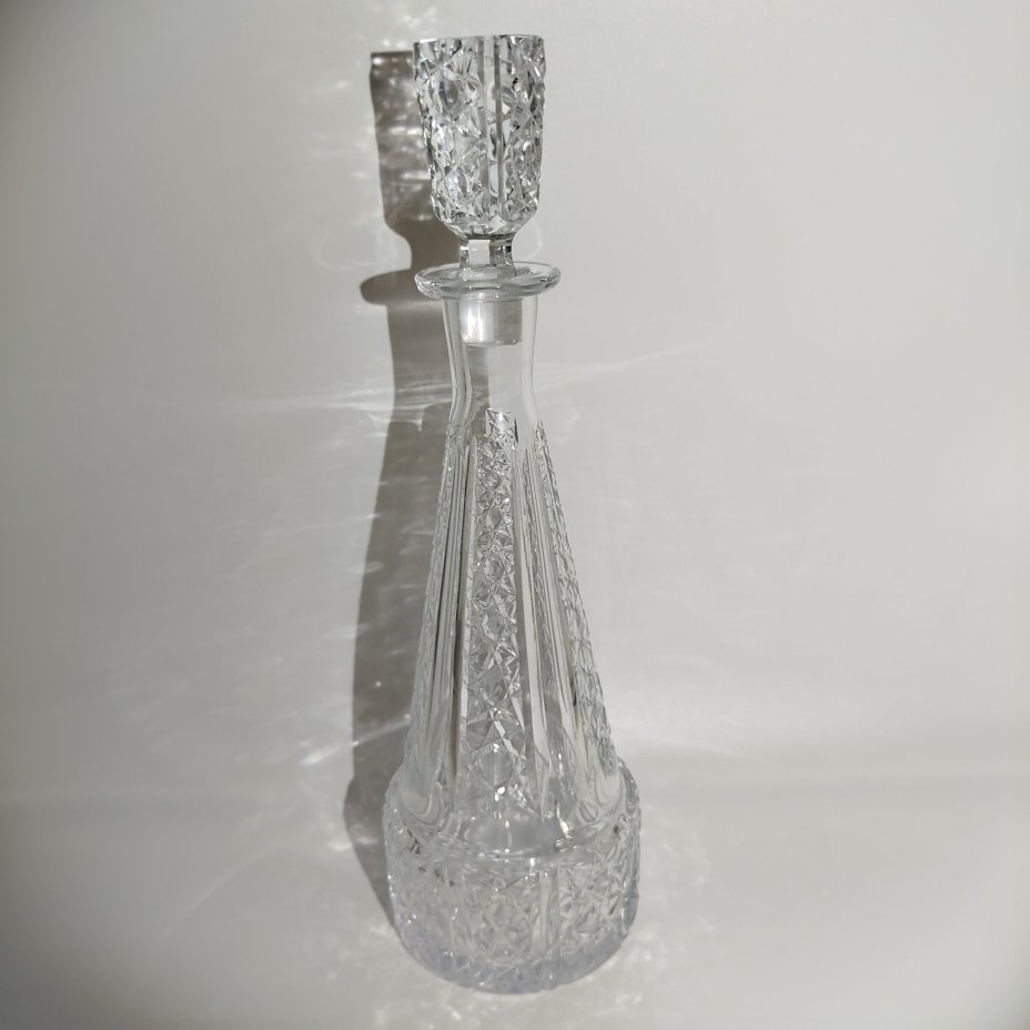 Графин (штоф) с рельефным декором, хрусталь, алмазная грань, СССР, 1970-1990 гг.