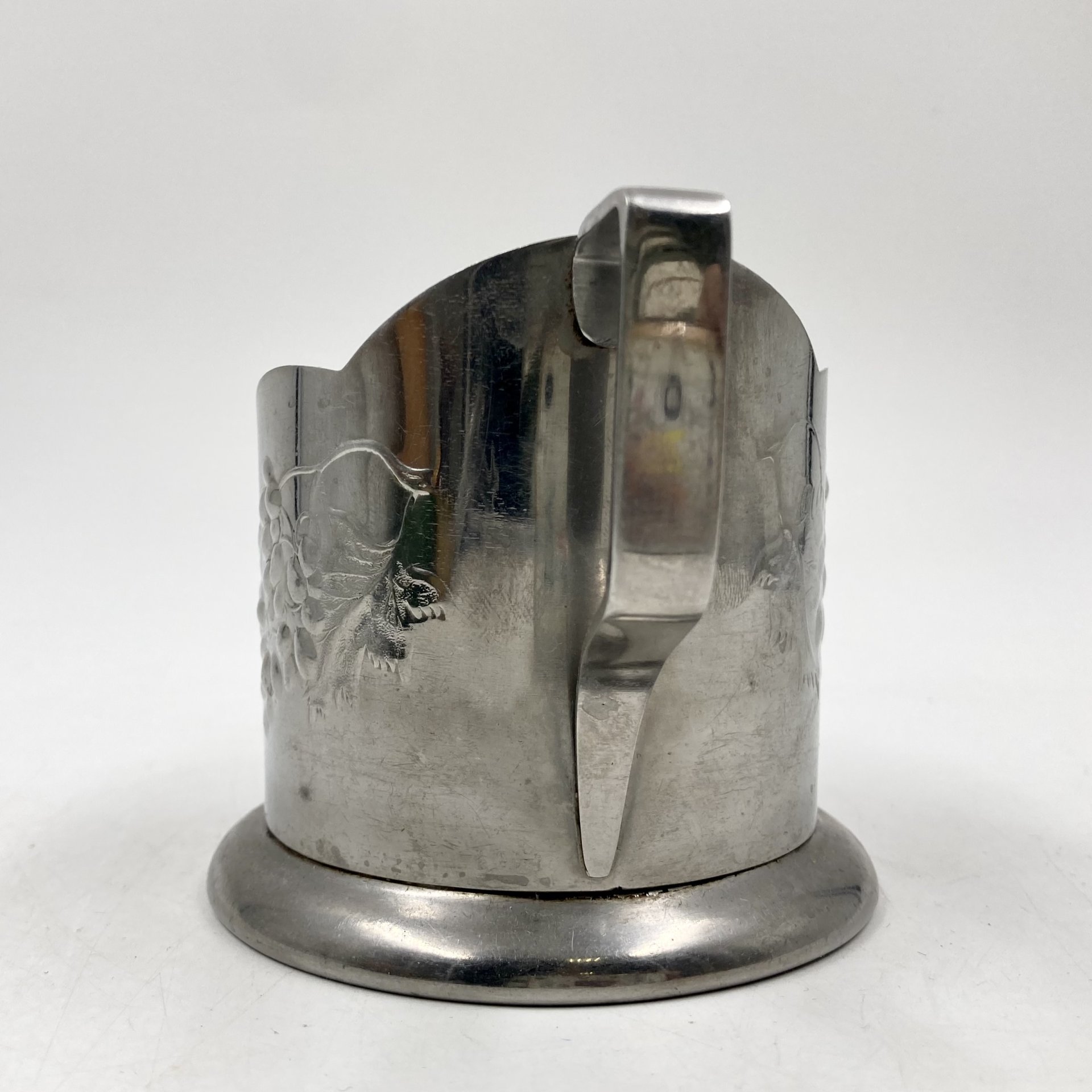 Подстаканник с растительным декором, нержавеющая сталь, Россия, 1980-2000 гг.