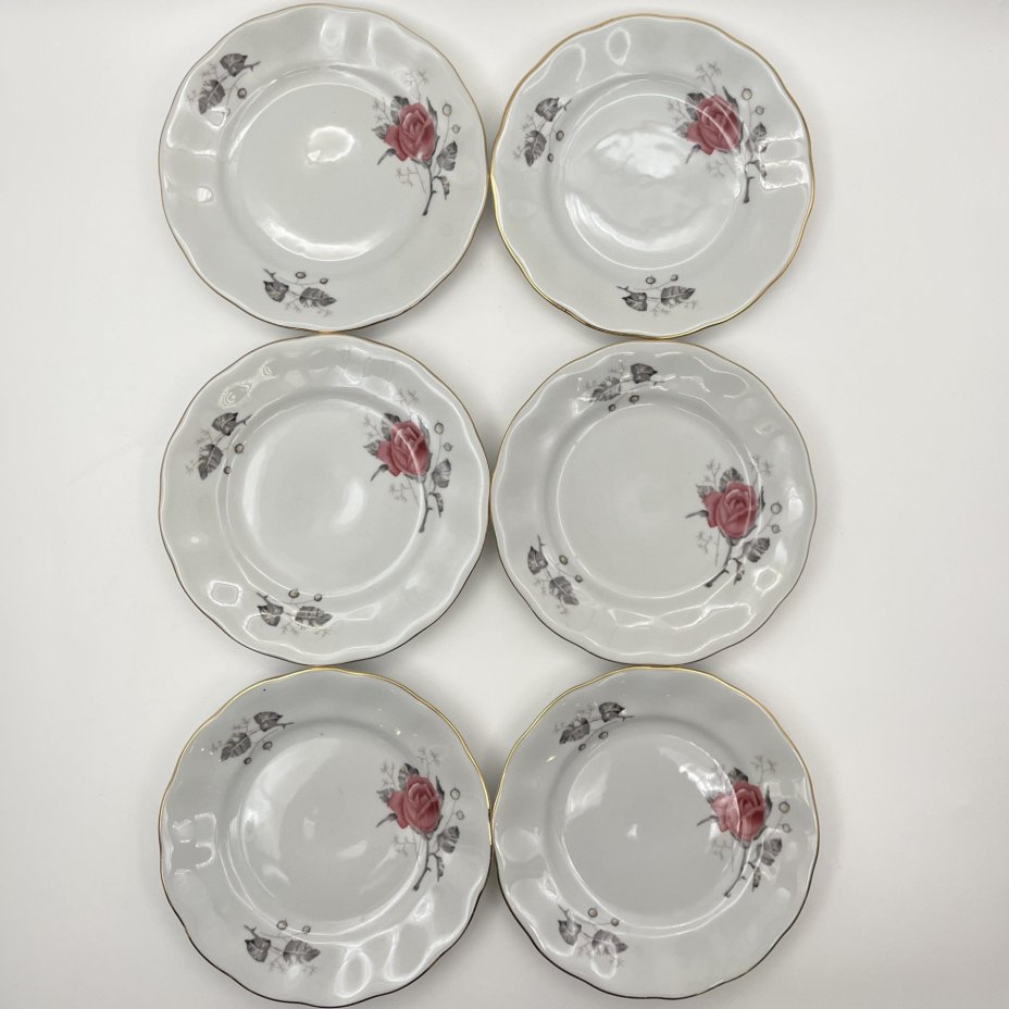 Набор из 6-ти десертных тарелок с изображением розы, фарфор, деколь, золочение, Karolina (Фарфоровая мануфактура «Каролина», Польша), Польша, 1980-1990 гг.