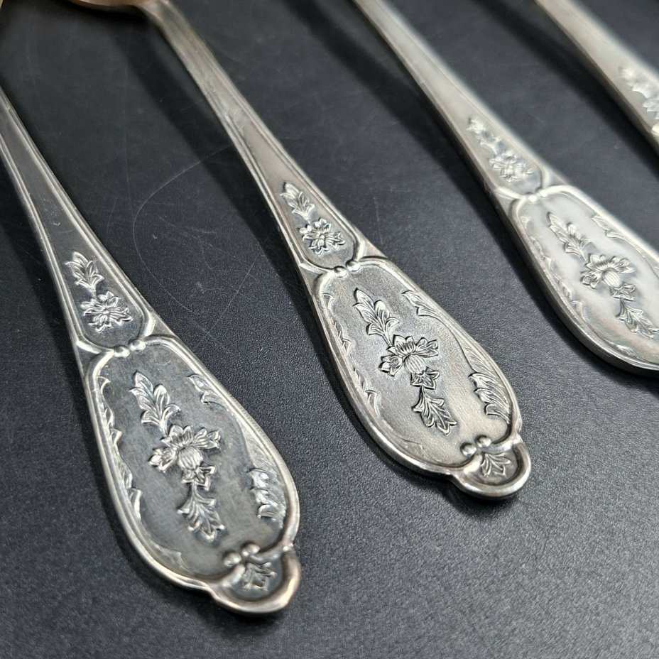 Набор из шести чайных ложек с растительным декором, мНЦ (медь-никель-цинк), золочение, Мстерская художественная фабрика  «Ювелир», СССР, 1980 г.