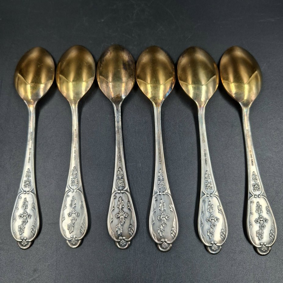 Набор из шести чайных ложек с растительным декором, мНЦ (медь-никель-цинк), золочение, Мстерская художественная фабрика  «Ювелир», СССР, 1980 г.