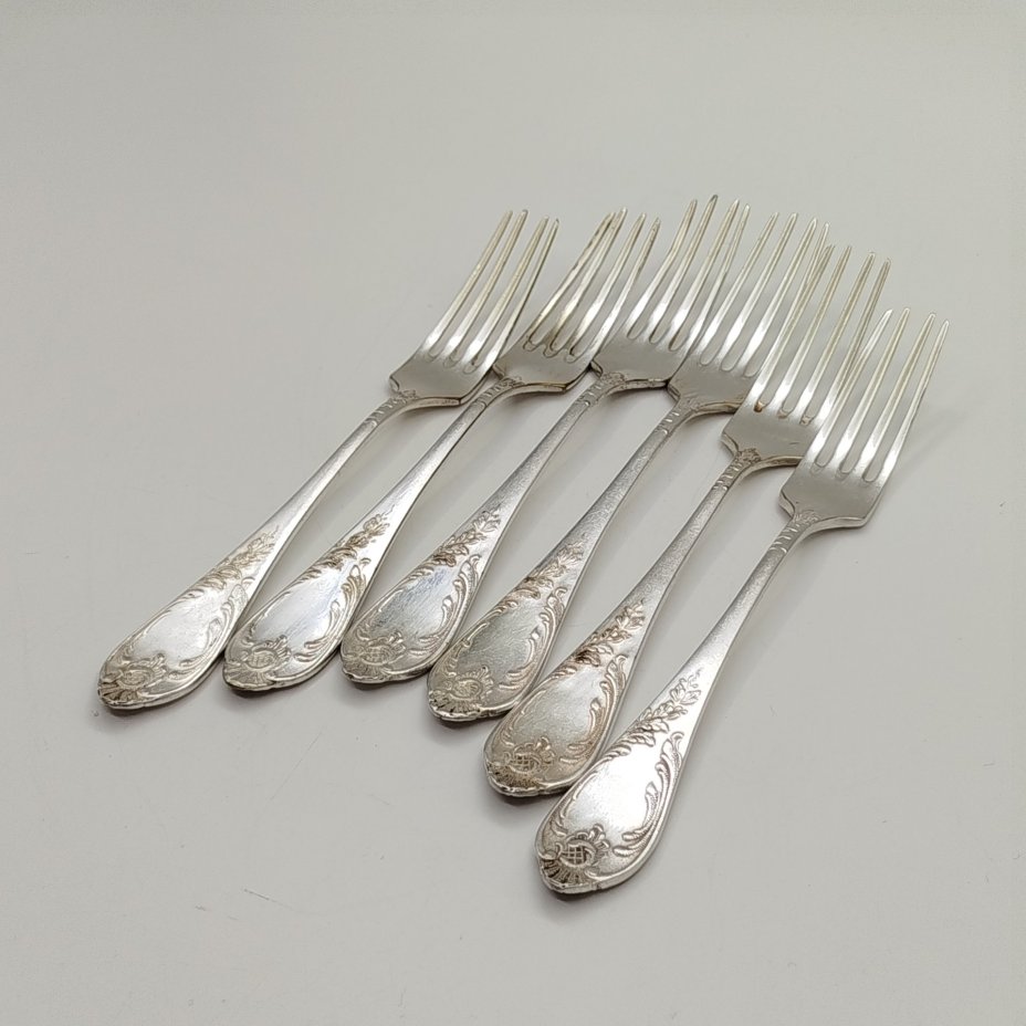 Набор из шести десертных вилок с растительным декором