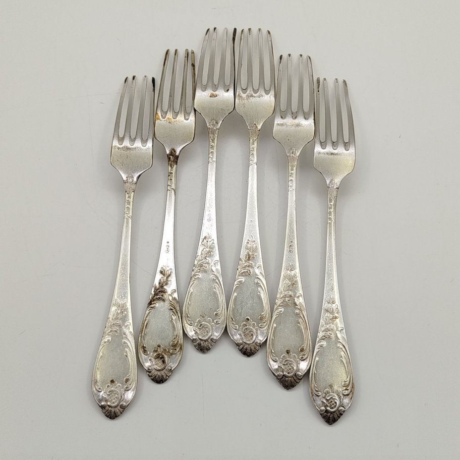 Набор из шести десертных вилок с растительным декором