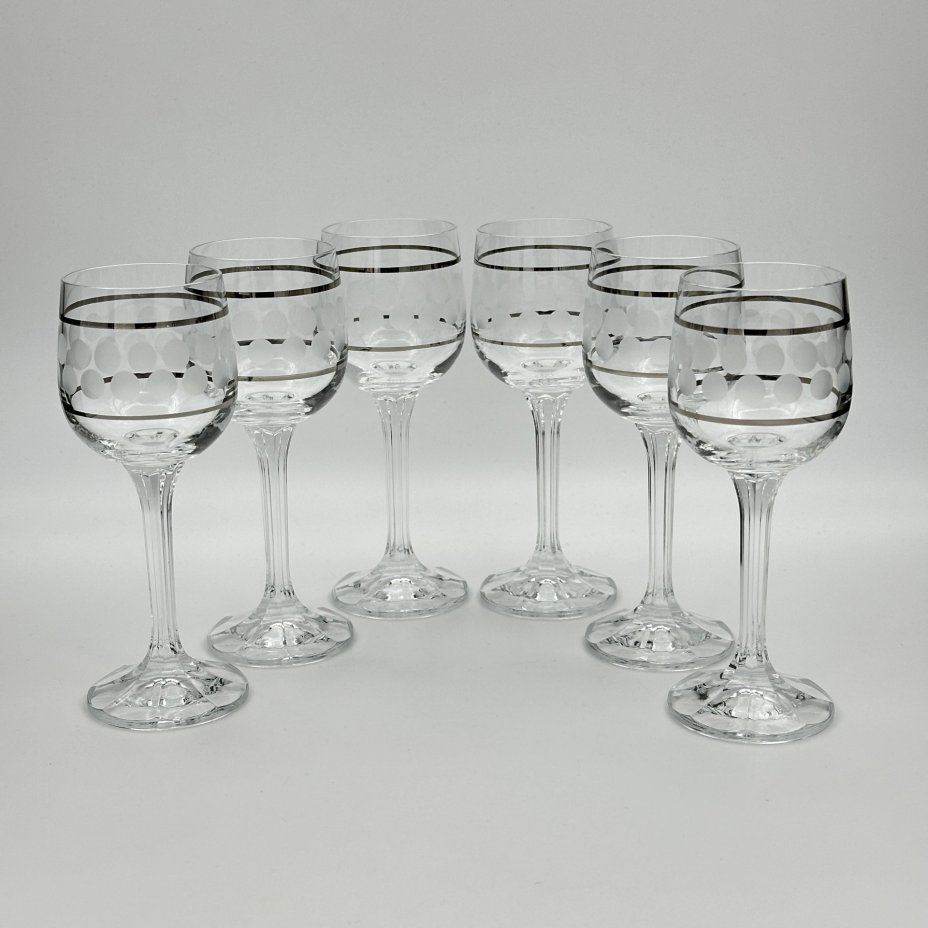 Набор рюмок на фигурной ножке на 6 персон, украшенные декором "горошек", Bohemia Glass