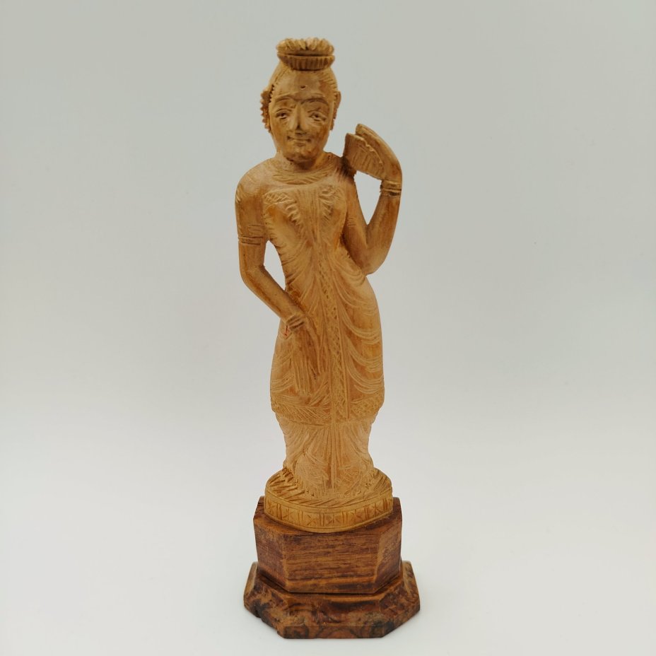 Статуэтка "Индианка", дерево, резьба, Индия, 1970-1990 гг.