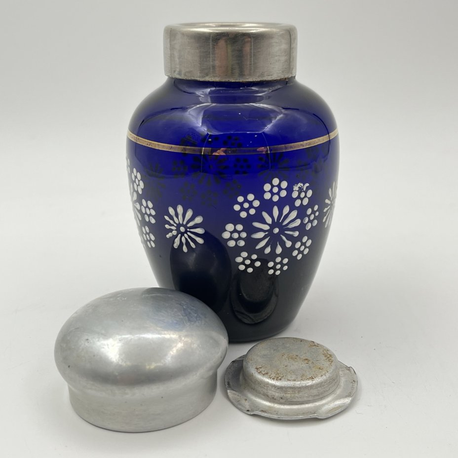 Чайница с цветочным декором, Автоштамп Мосгорисполком