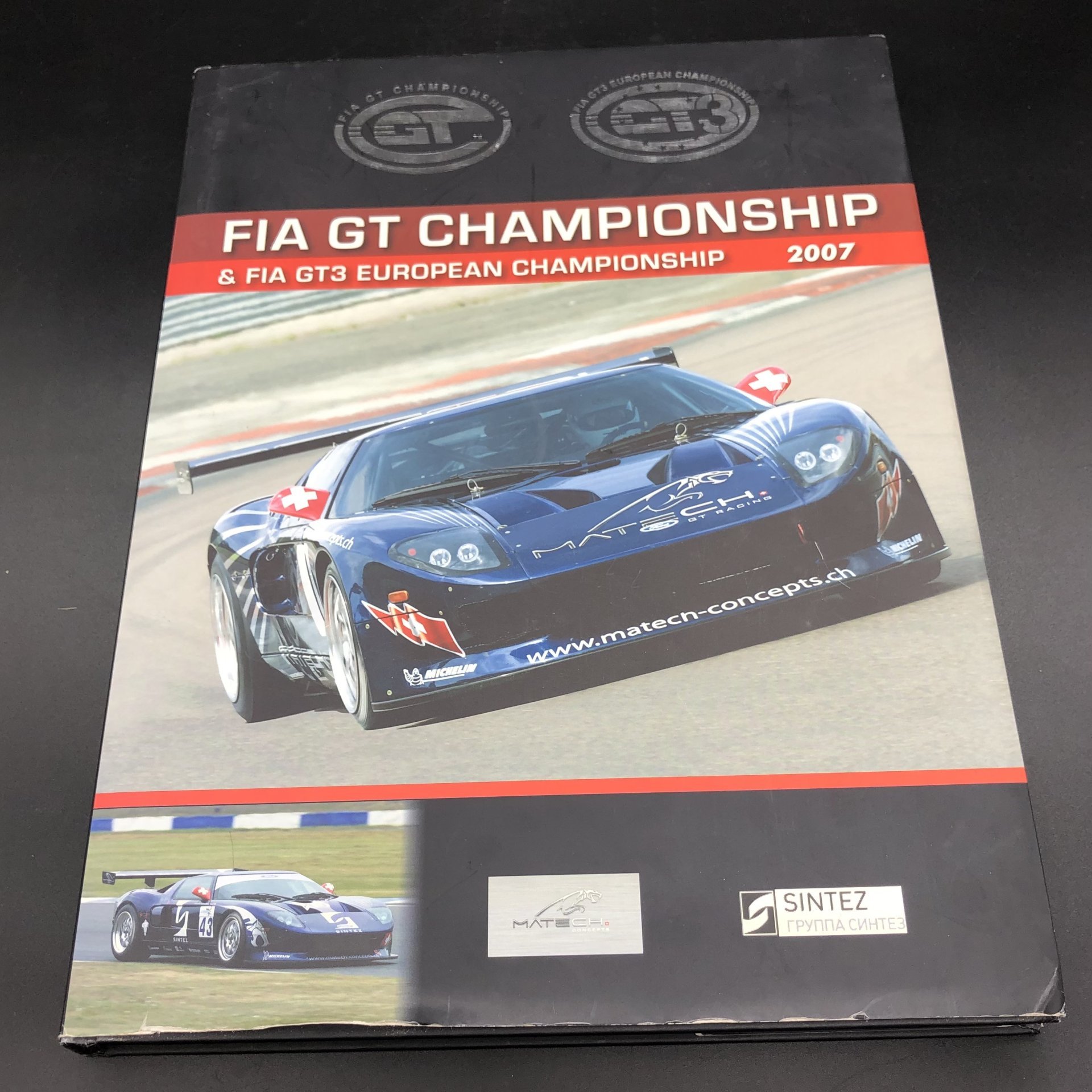 Книга с иллюстрациями в суперобложке "FIA GT Championship and FIA GT3 European Championship 2007"