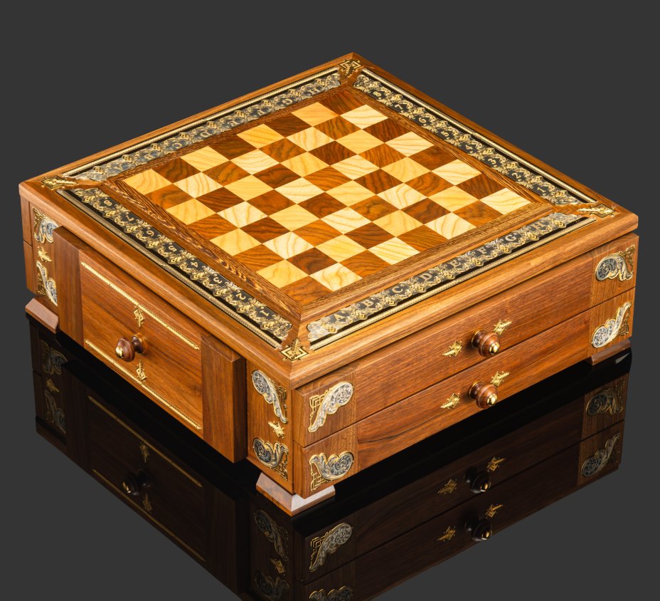 Мини-бар с шахматами "Гроссмейстер"