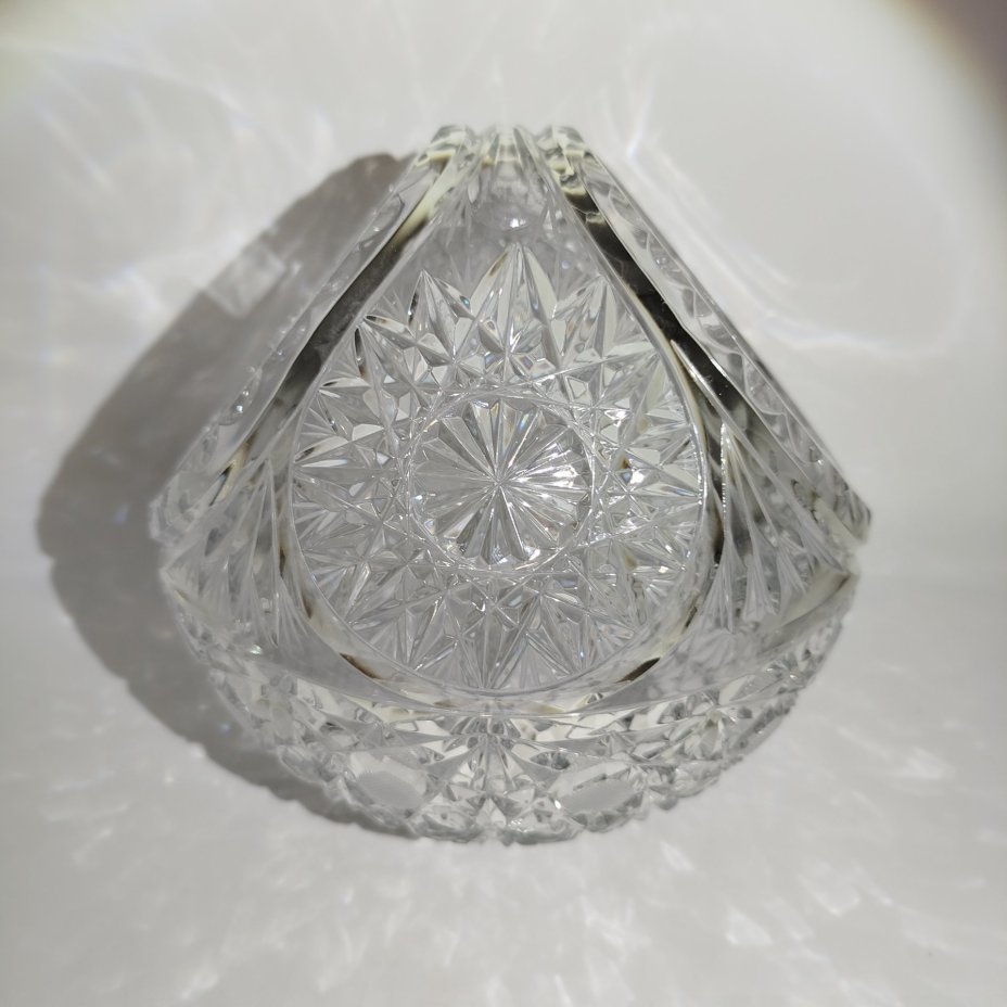 Ваза для конфет в форме корзинки