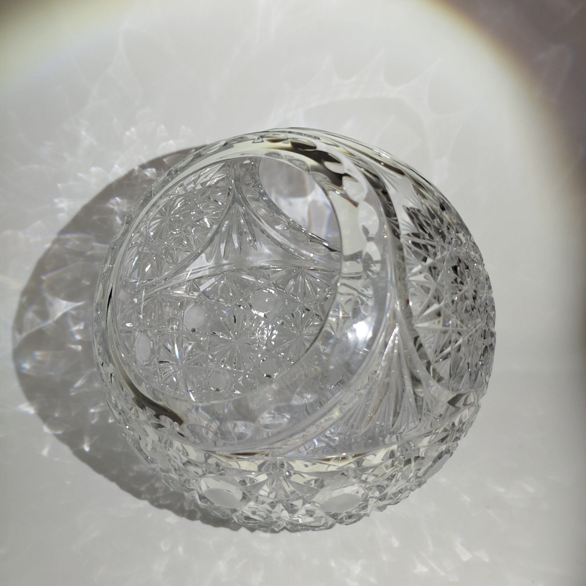 Ваза для конфет в форме корзинки