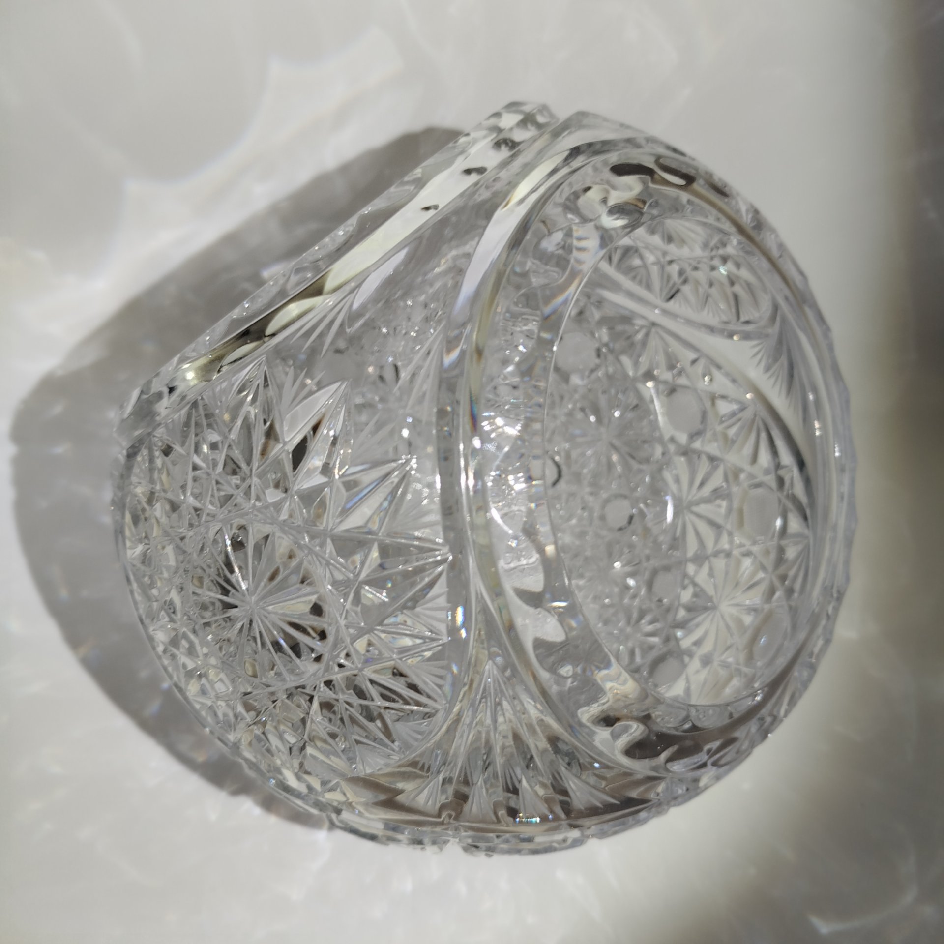 Ваза для конфет в форме корзинки