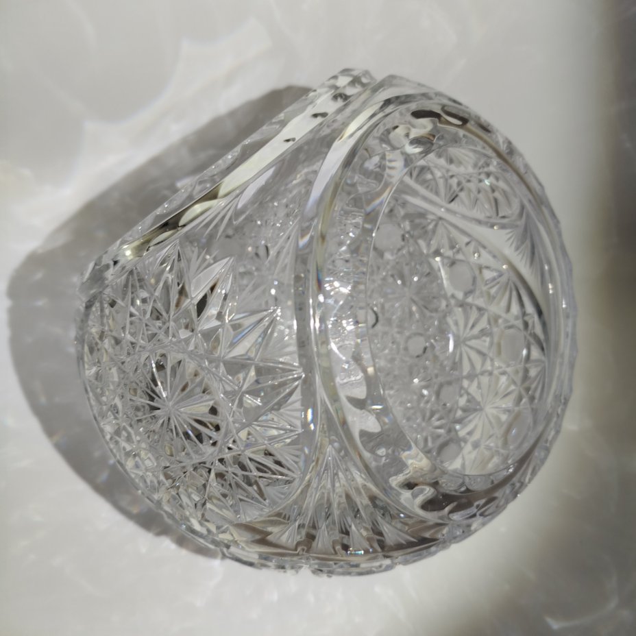 Ваза для конфет в форме корзинки