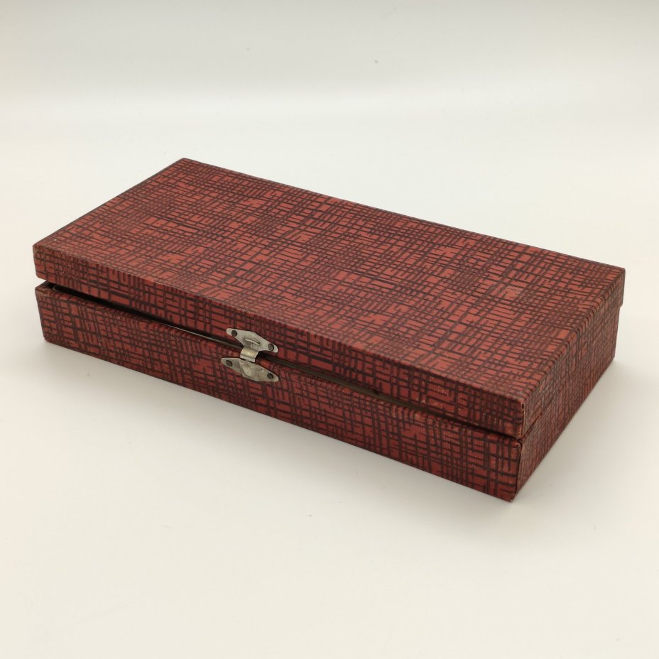 Набор из 6-ти десертных вилок с растительным орнаментом в коробке, мНЦ (медь-никель-цинк), Вольнянский завод столовых приборов им. Шевченко (ЗiШ, ЗиШ), СССР, 1960-1980 гг.