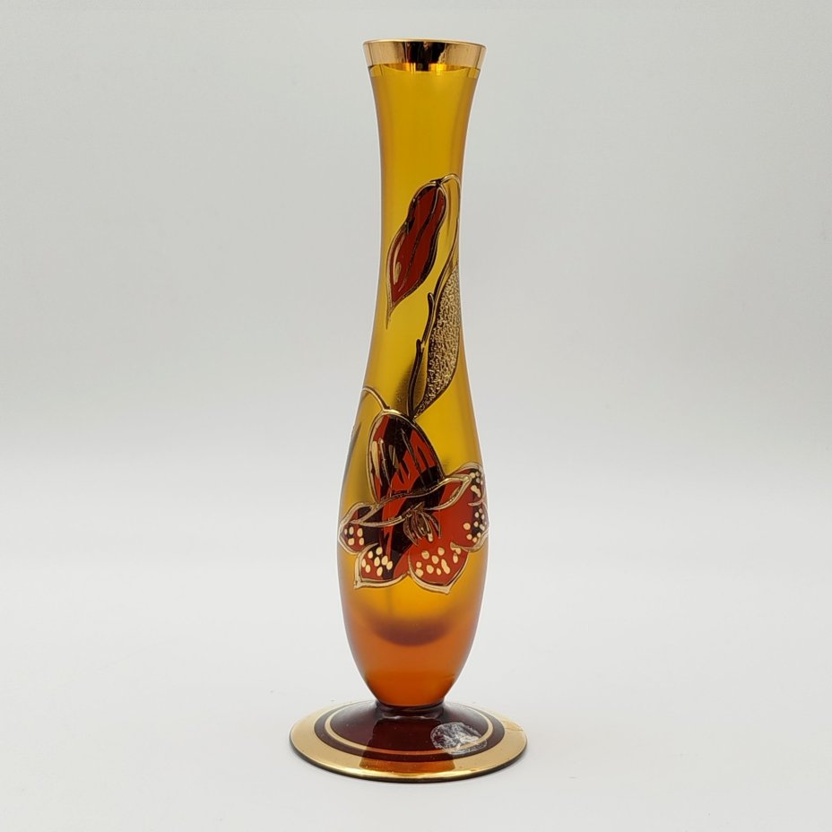 Вазочка-солифлер (для одного цветка) янтарного оттенка с растительным декором