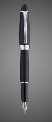 Перьевая ручка Aurora Ipsilon Satin, Black matt resin CT,перо - M, в подарочной коробке, Лаки и смолы: смола, хром