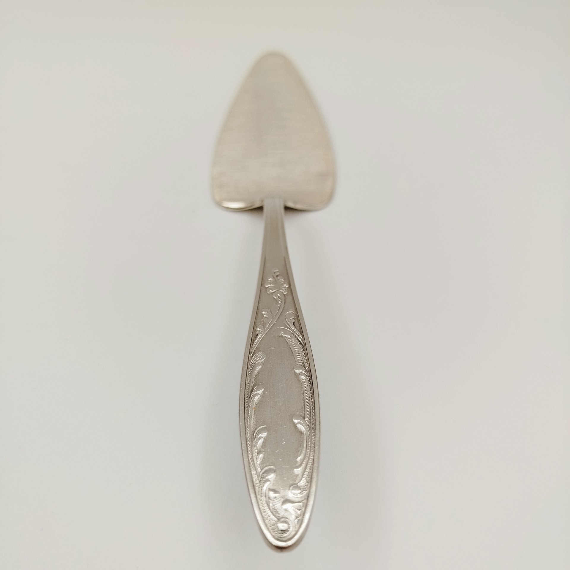 Лопатка для торта "Пламя", мНЦ (медь-никель-цинк), Кольчугинский завод цветных металлов, СССР, 1960-1990 гг.