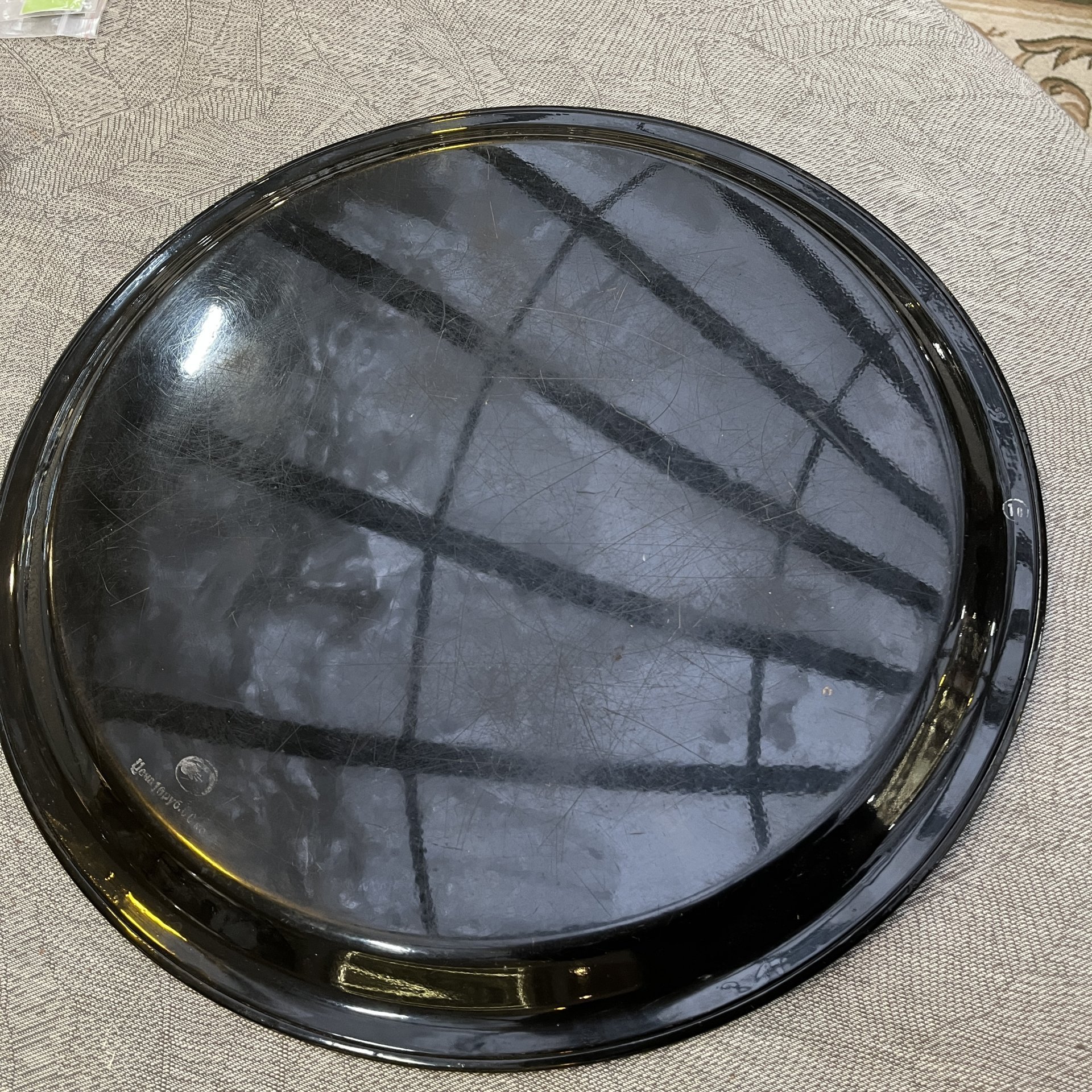 Поднос круглой формы с цветочным декором, жесть, роспись, Жостовская фабрика декоративной росписи, СССР, 1960-1980 гг.