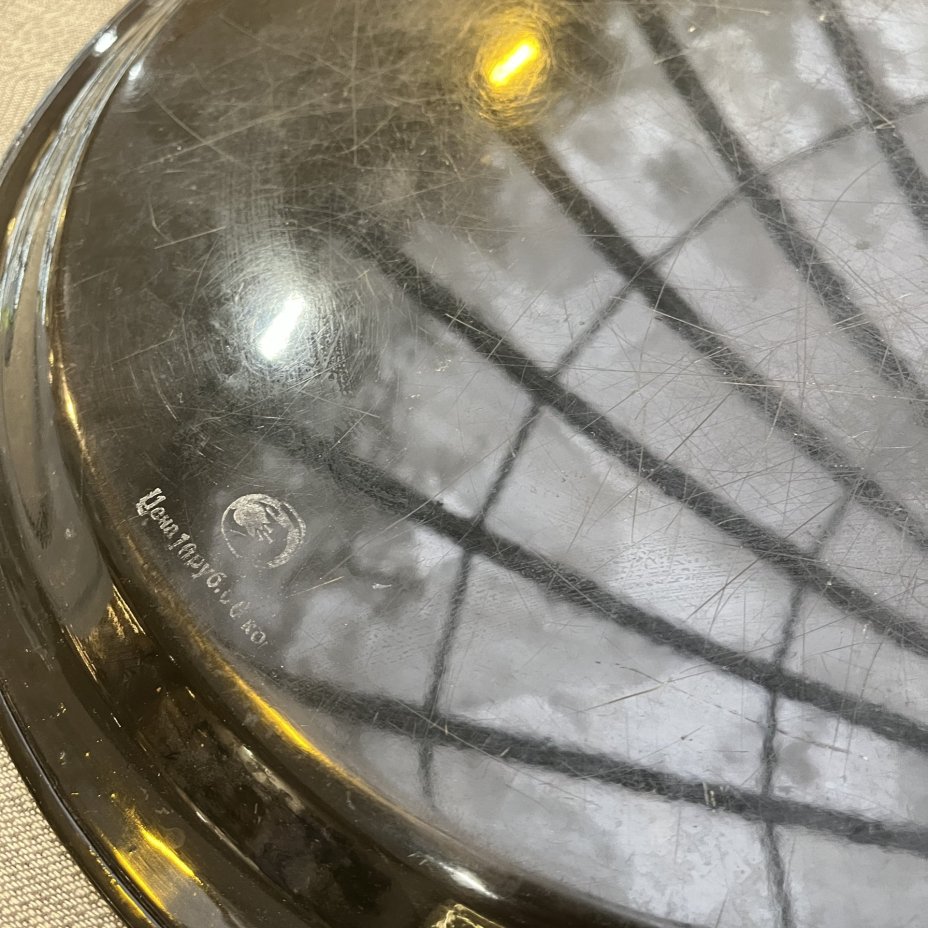 Поднос круглой формы с цветочным декором, жесть, роспись, Жостовская фабрика декоративной росписи, СССР, 1960-1980 гг.