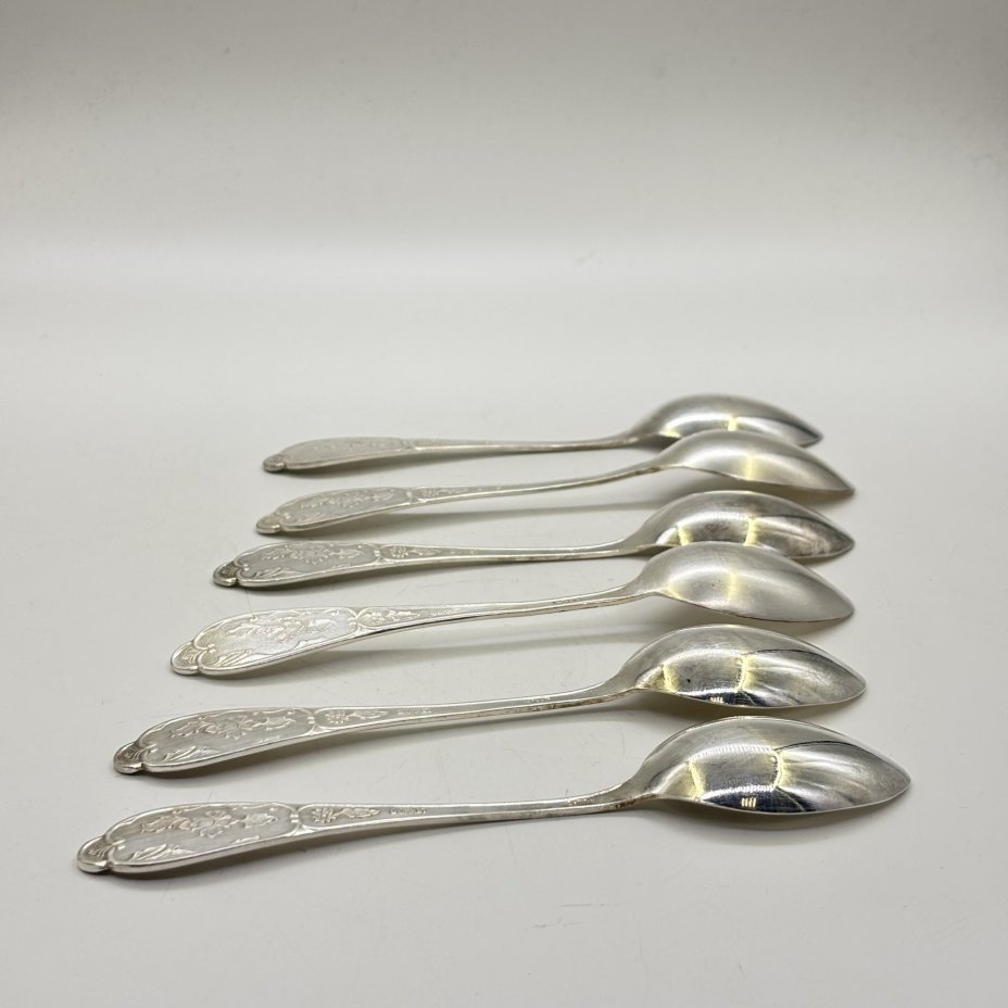 Набор из шести десертных ложек с растительным декором, мельхиор (медь-никель), Мстерская художественная фабрика  «Ювелир», СССР, 1978 г.