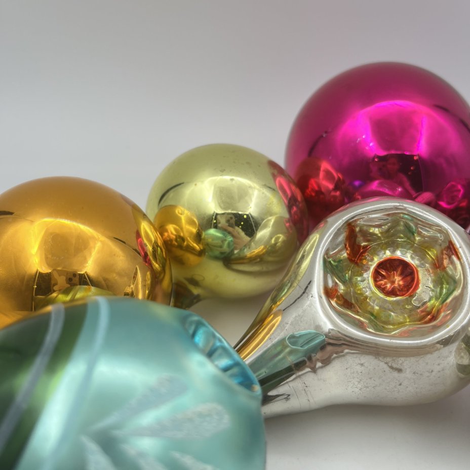 Набор подвесных ёлочных игрушек различных форм