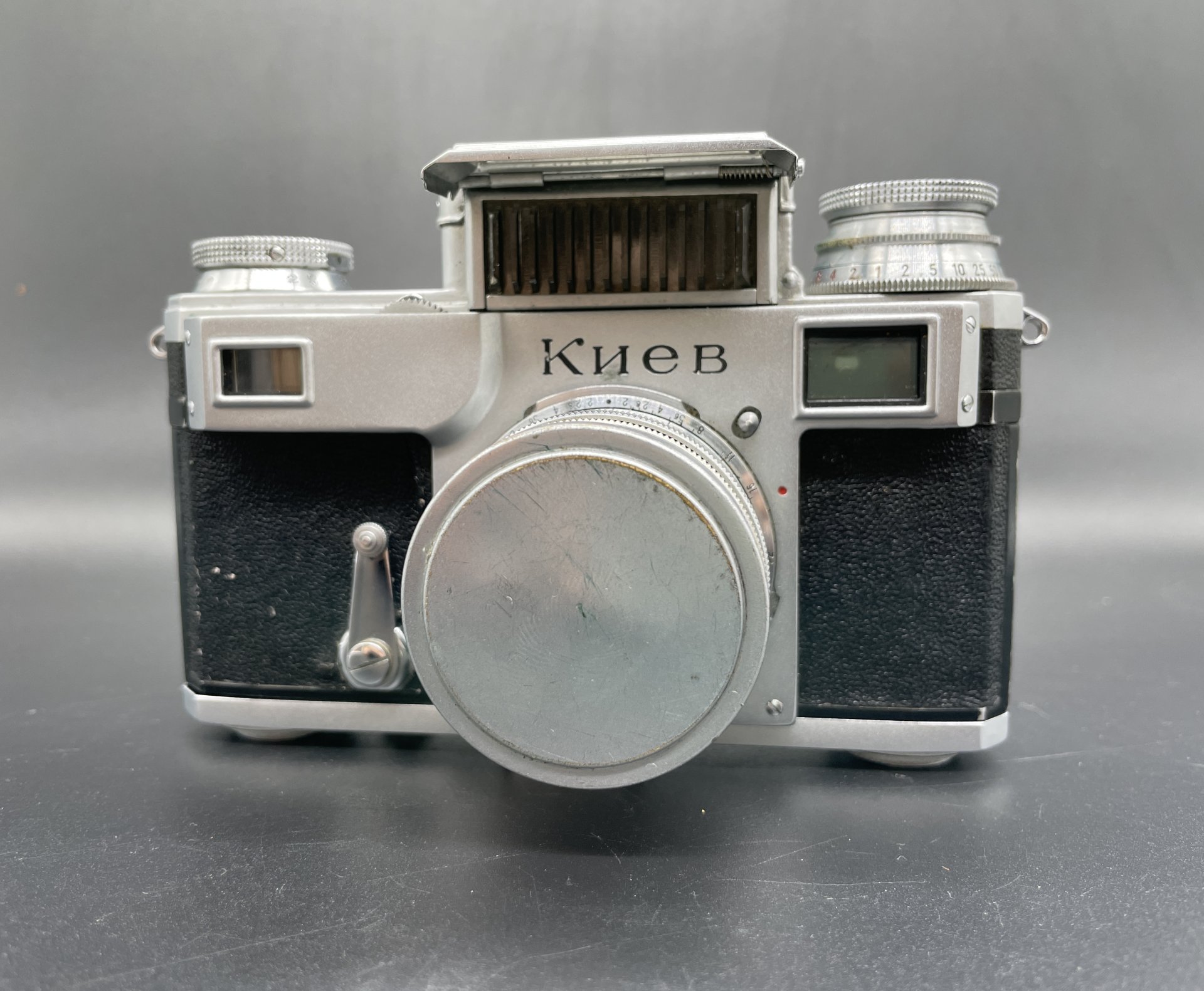 Фотоаппарат "Киев" с объективом "Юпитер 8-М" в оригинальном кофре, Киевский завод «Арсенал»