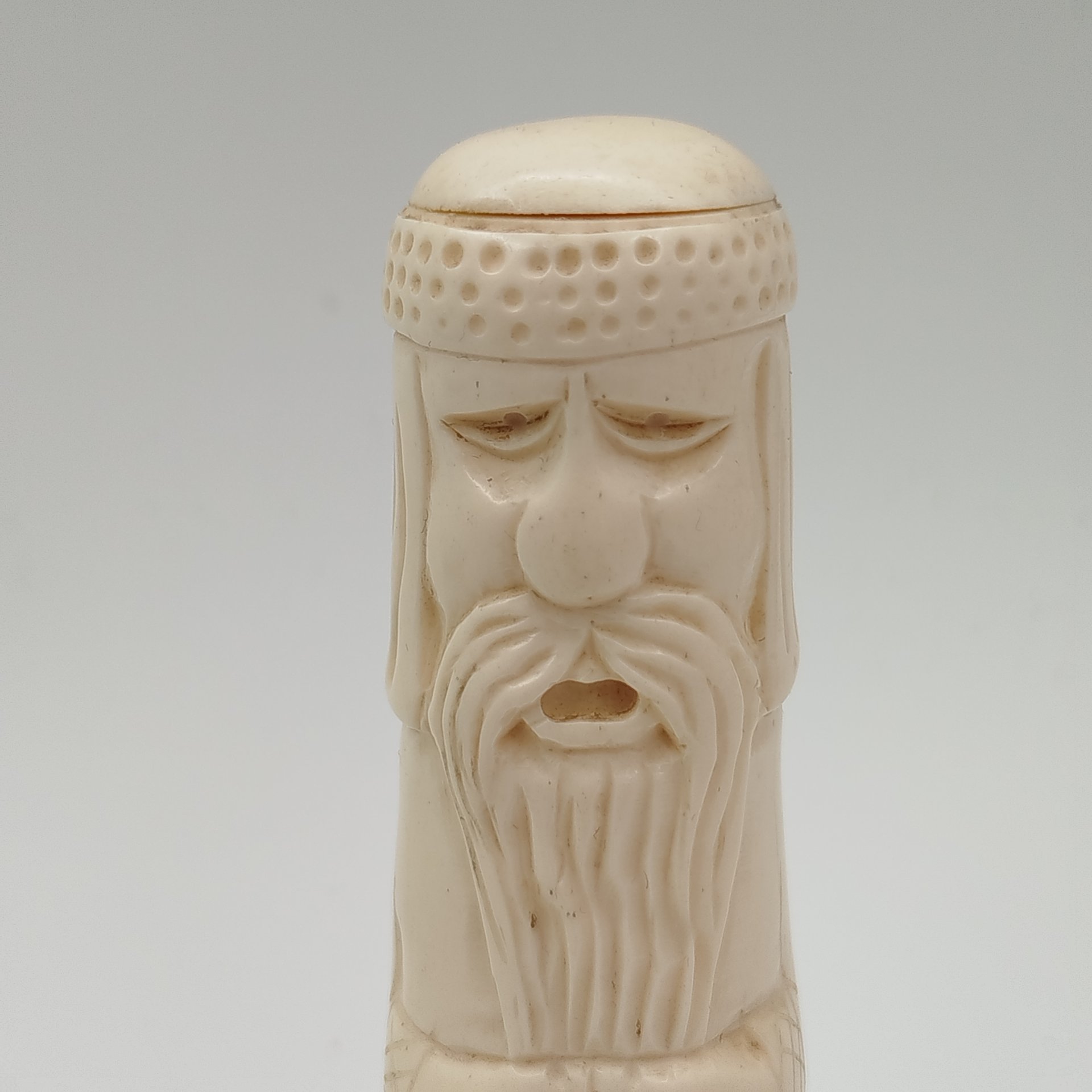 Статуэтка "Гусляр", кость, резьба, СССР, 1960-1980 гг.