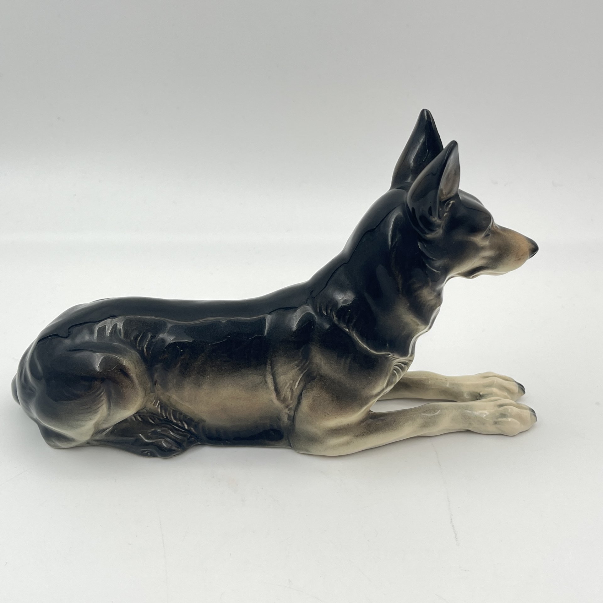 Статуэтка "Овчарка", Katzhutte, фаянс, аэрография, Германия, 1941-1958 гг.