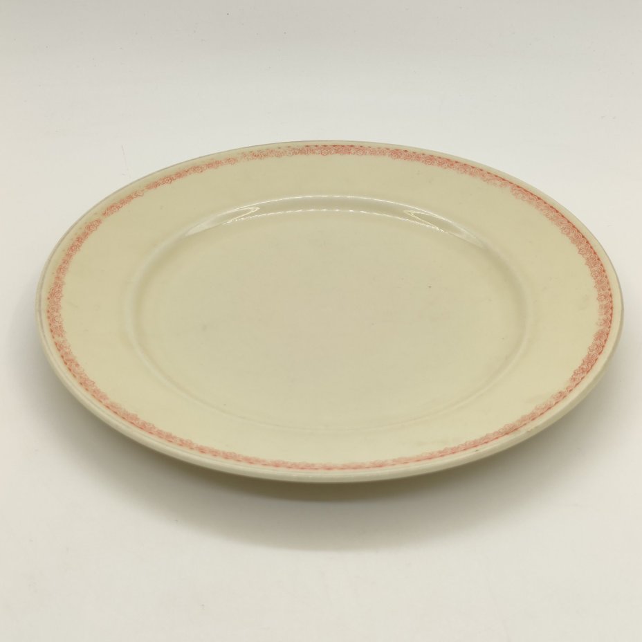 Тарелка десертная, украшенная растительным орнаментом, Rosenthal (Розенталь)