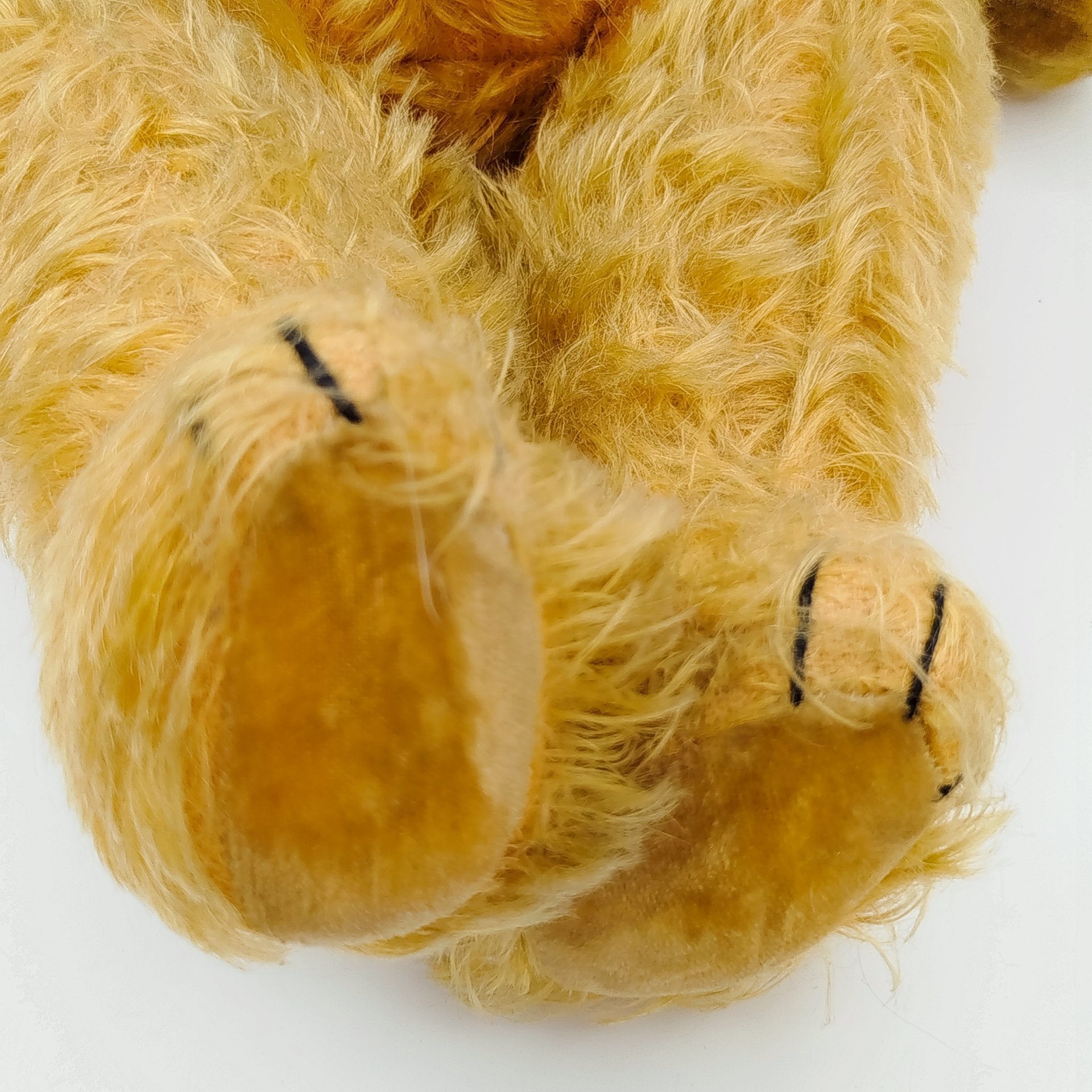 Игрушка мягкая набивная "Мишка Тедди", ткань, мохер, опилки, пластик, Германия, 1950-1970 гг.