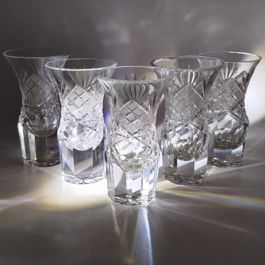 Набор из 5-ти стопок с массивными гранёными ножками с растительным декором, хрусталь, алмазная грань, СССР, 1970-1990 гг.