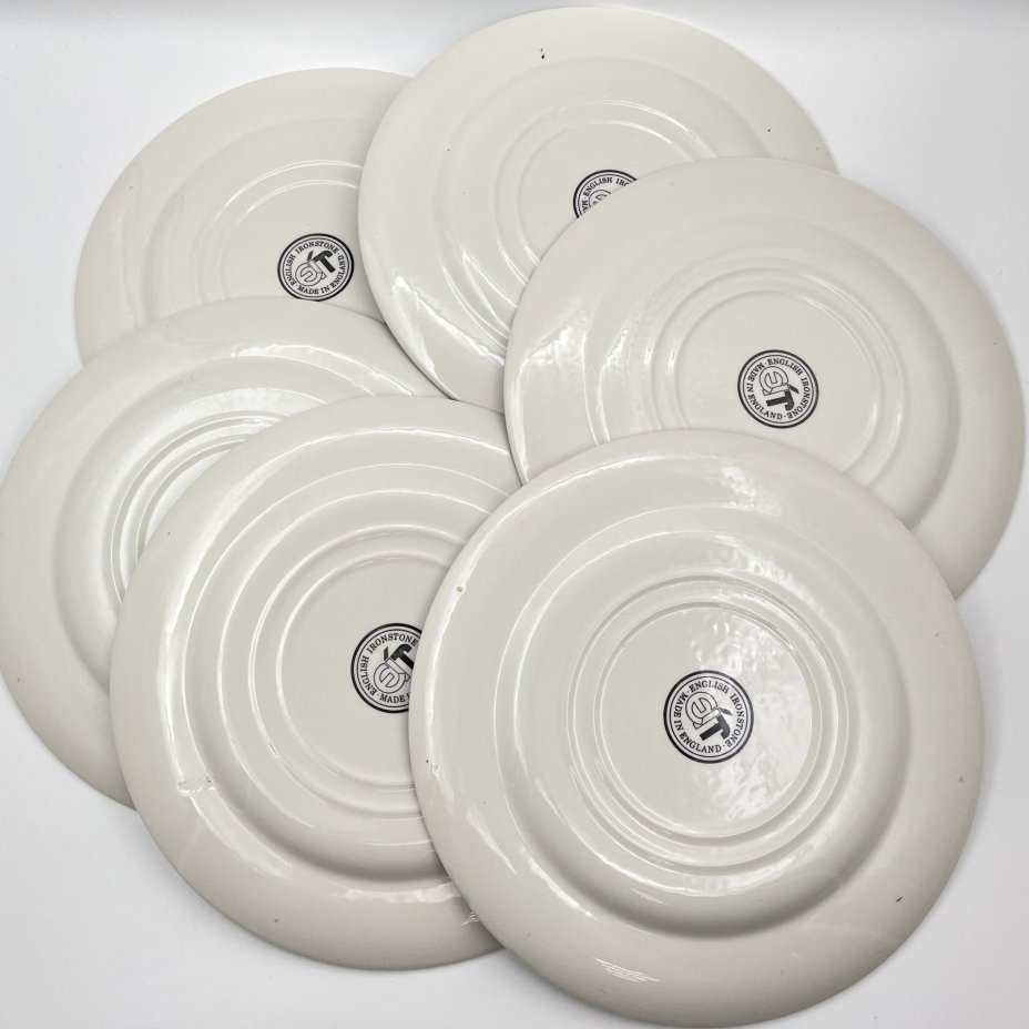 Набор обеденных тарелок "Coaching scenes" ("Сцены с каретами") на 6 персон, English Ironstone Tableware (EIT)